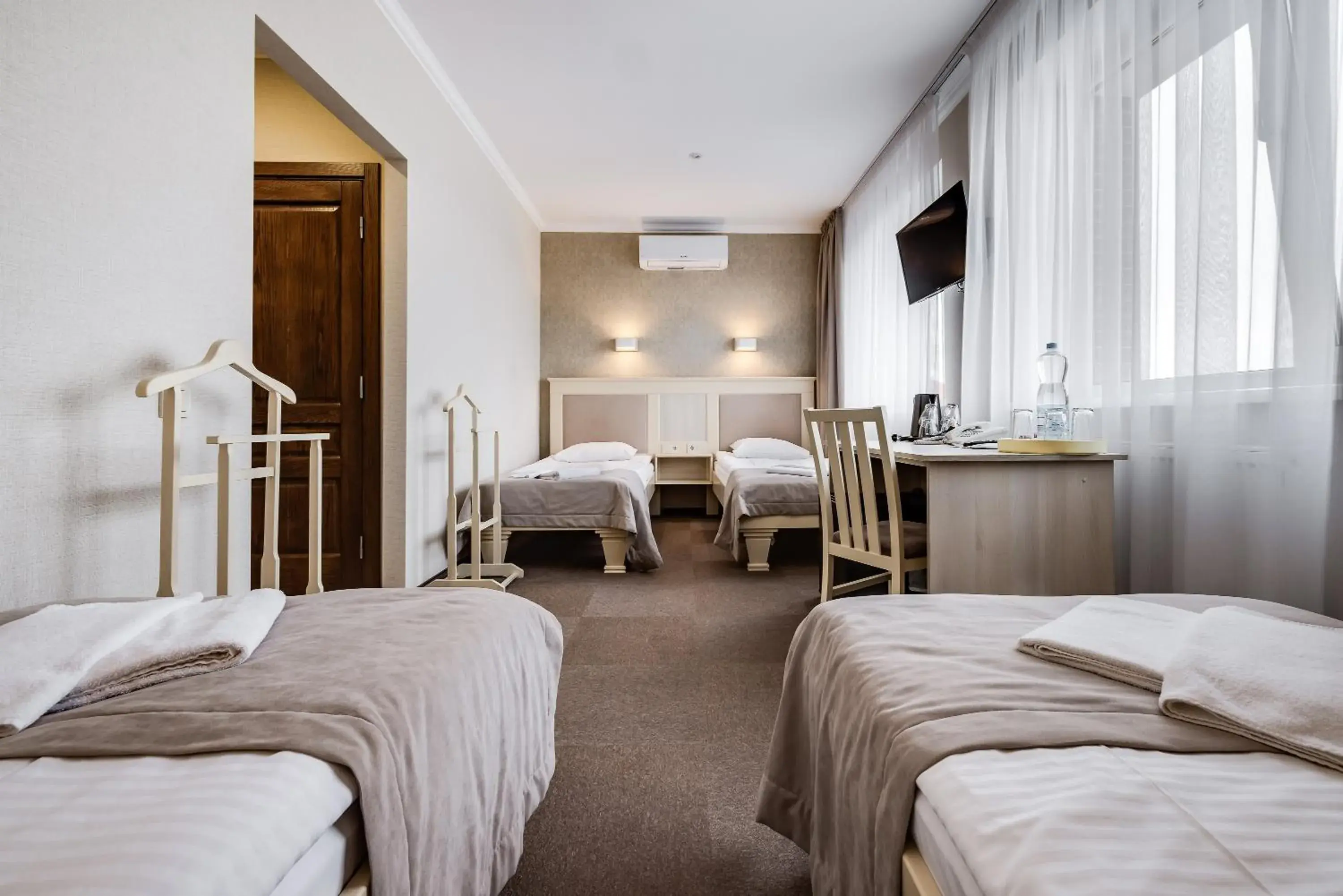 Quadruple Room in Hotel Korona Quadruple Room in Hotel Korona