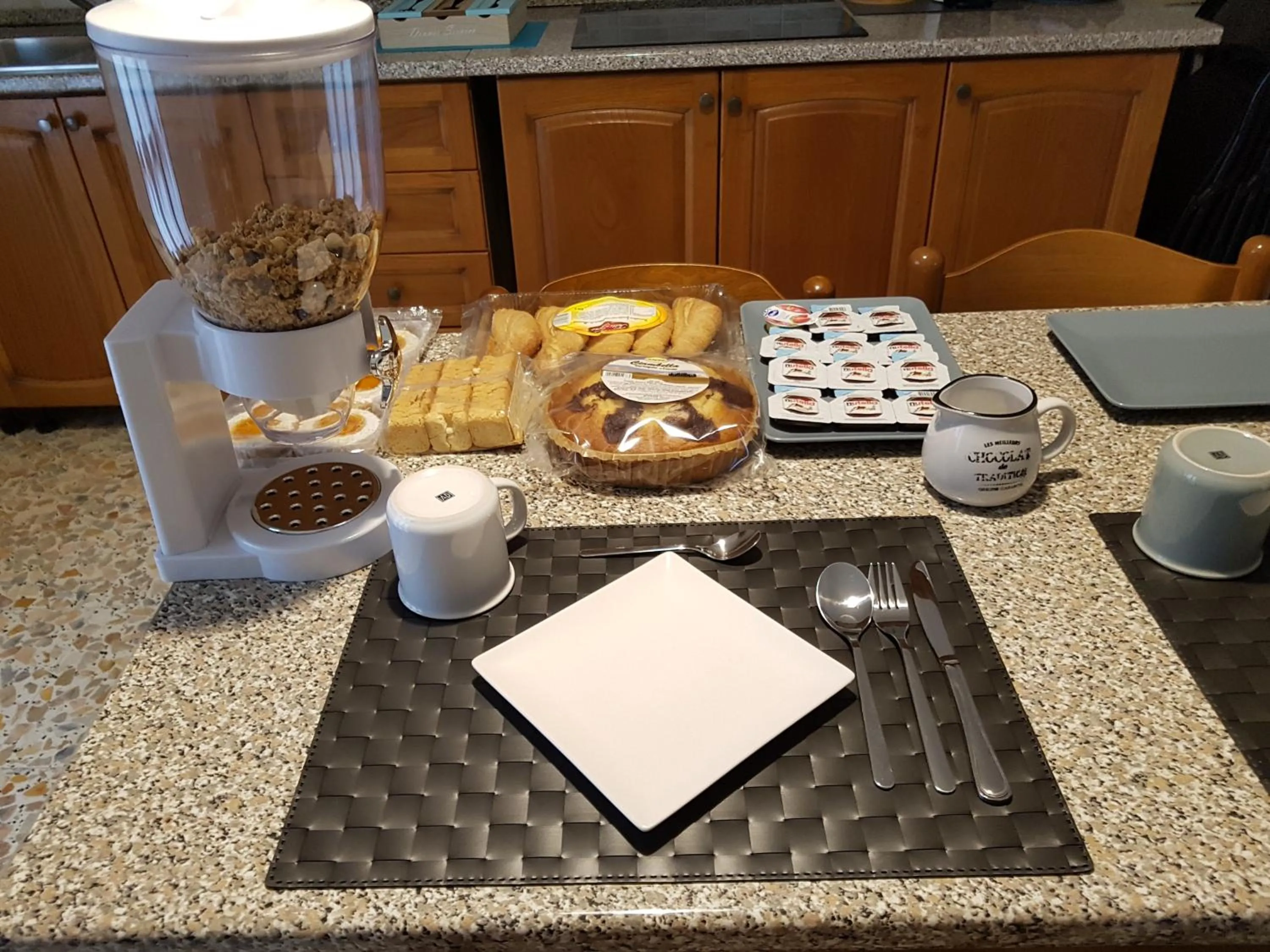Food and drinks in B&B Buscemi