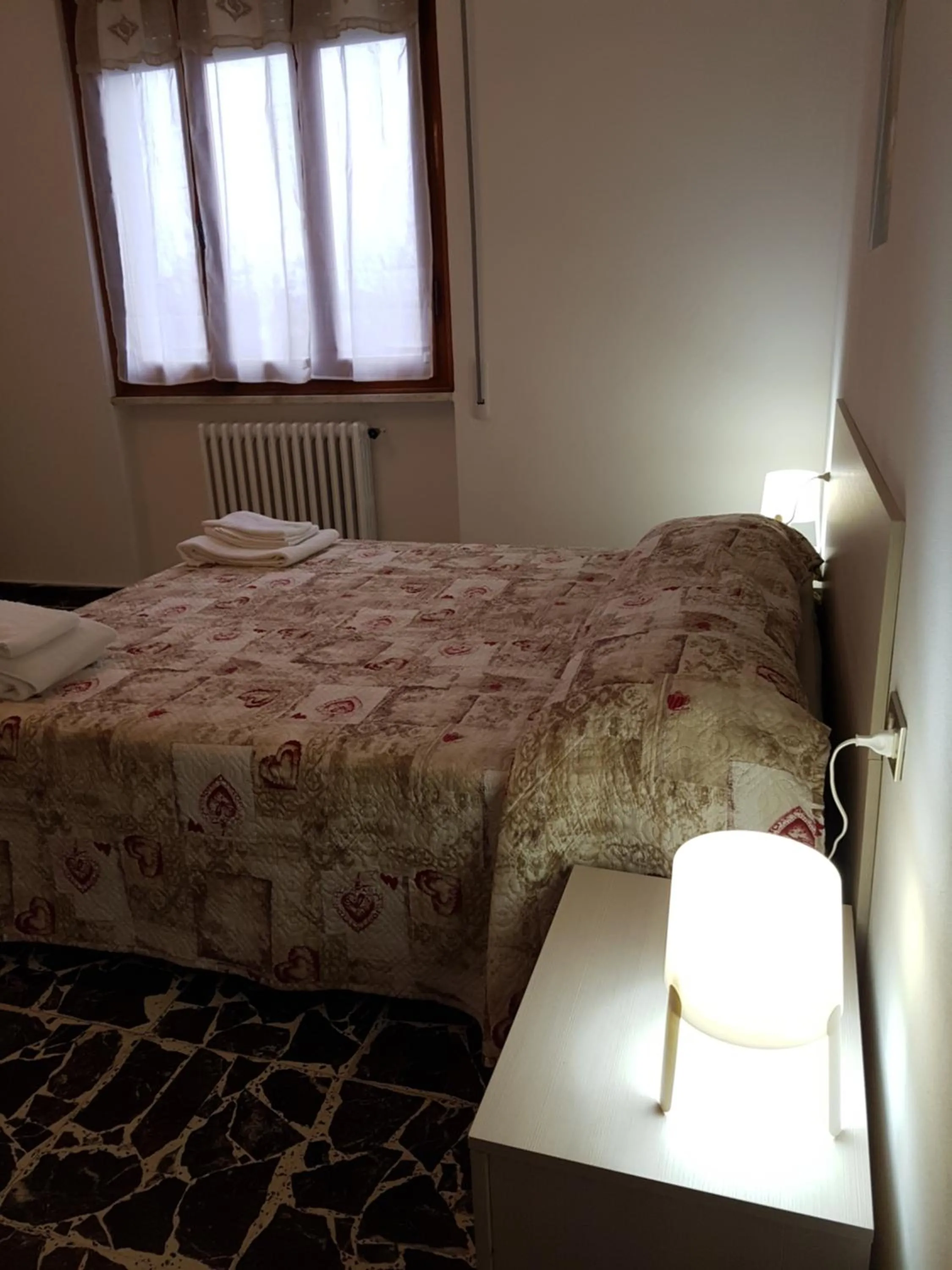 View (from property/room), Bed in B&B Buscemi
