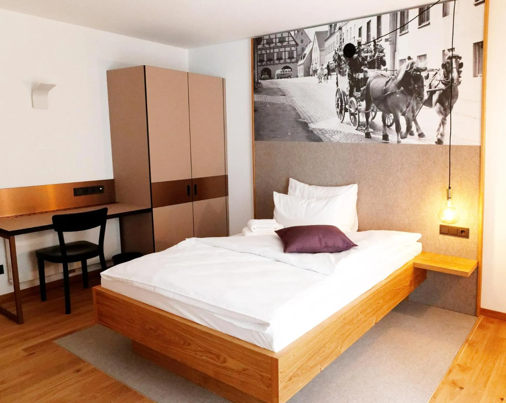 Photo of the whole room, Bed in Stadthotel Kachelofen