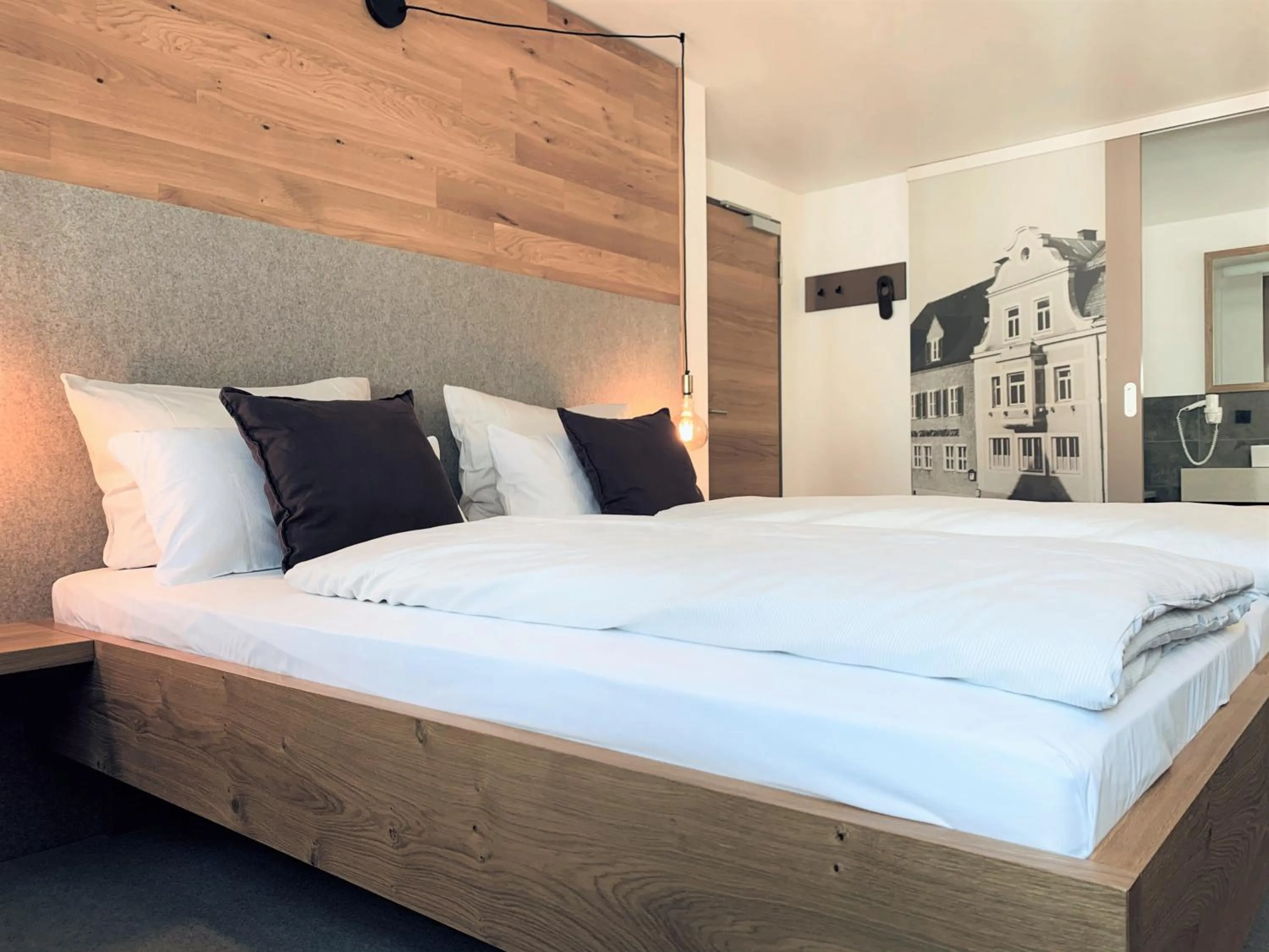 Bedroom, Bed in Stadthotel Kachelofen