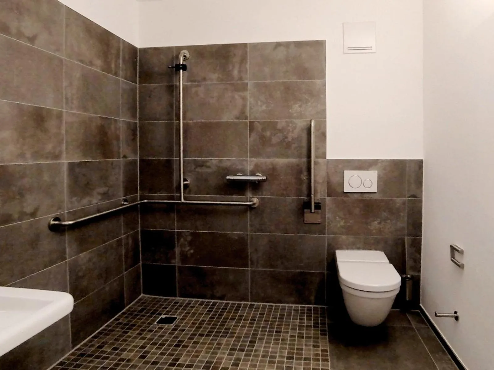 Shower in Stadthotel Kachelofen