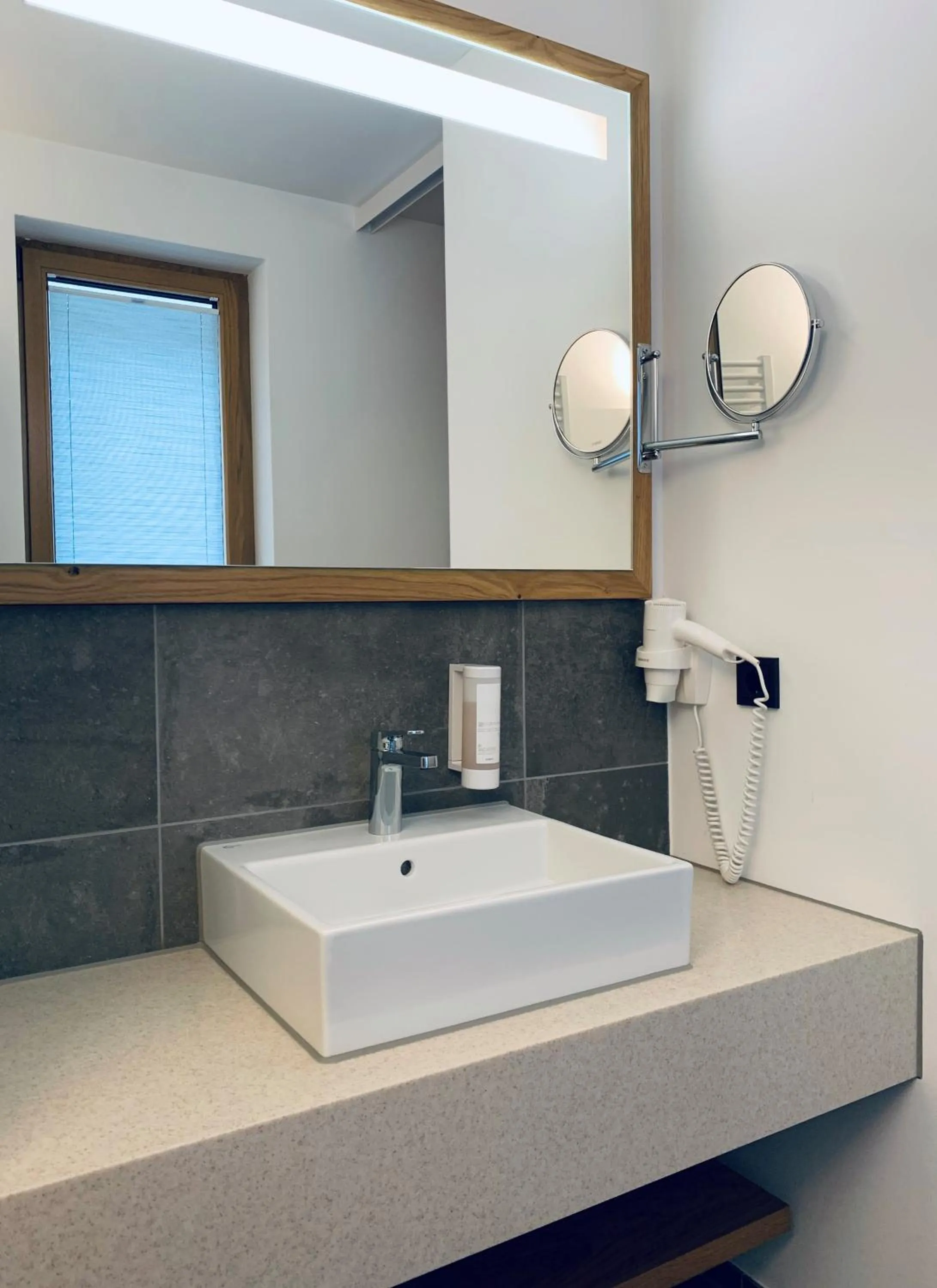 Bathroom in Stadthotel Kachelofen