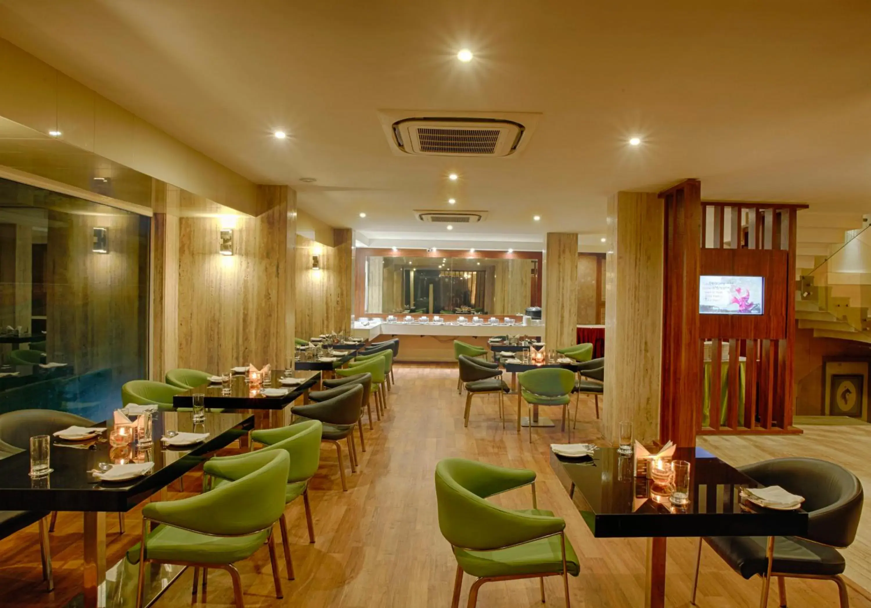 Restaurant/places to eat in Hotel Arif Castles Restaurant/places to eat in Hotel Arif Castles