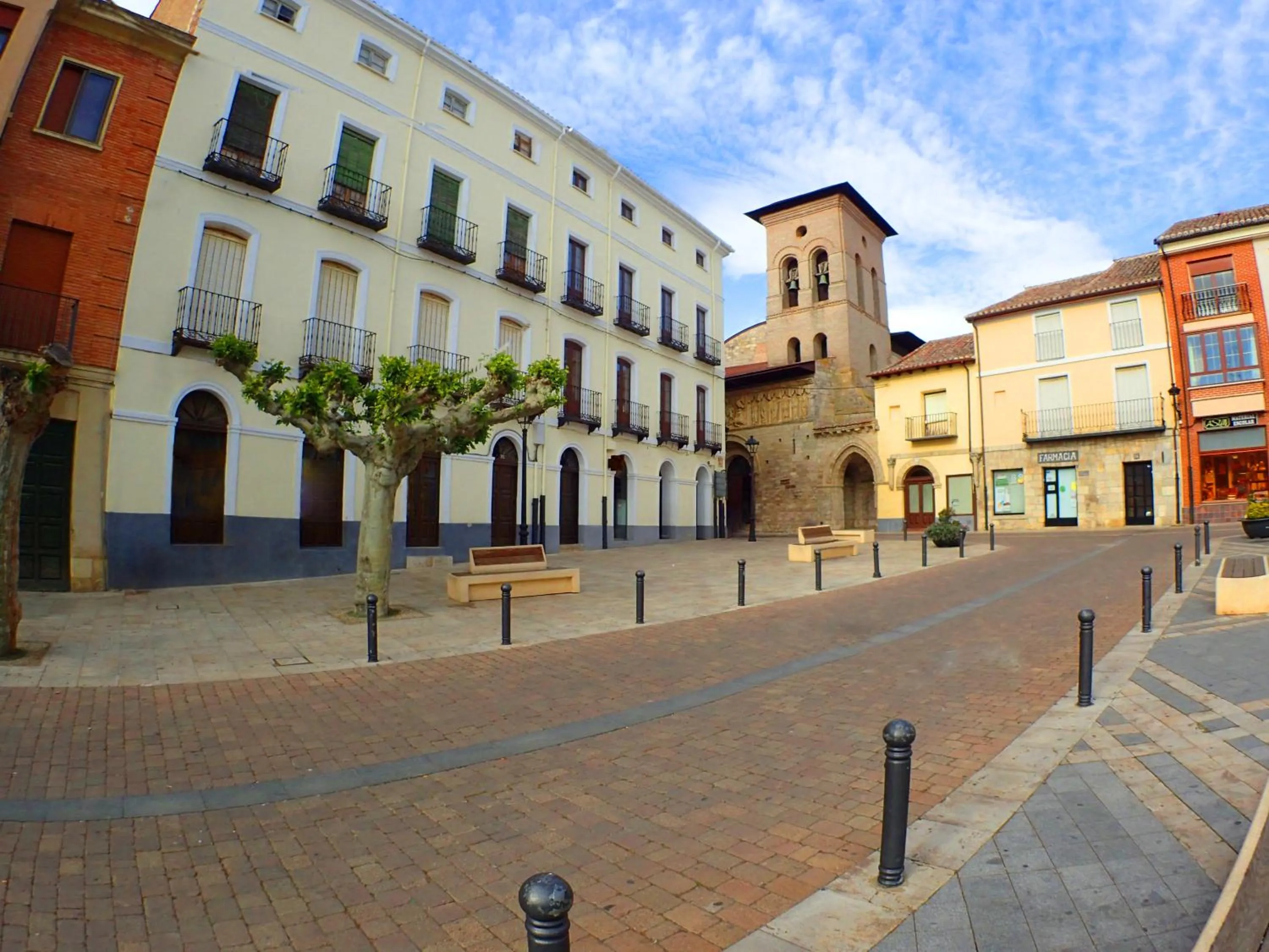 Hostal plaza mayor carrión de los condes