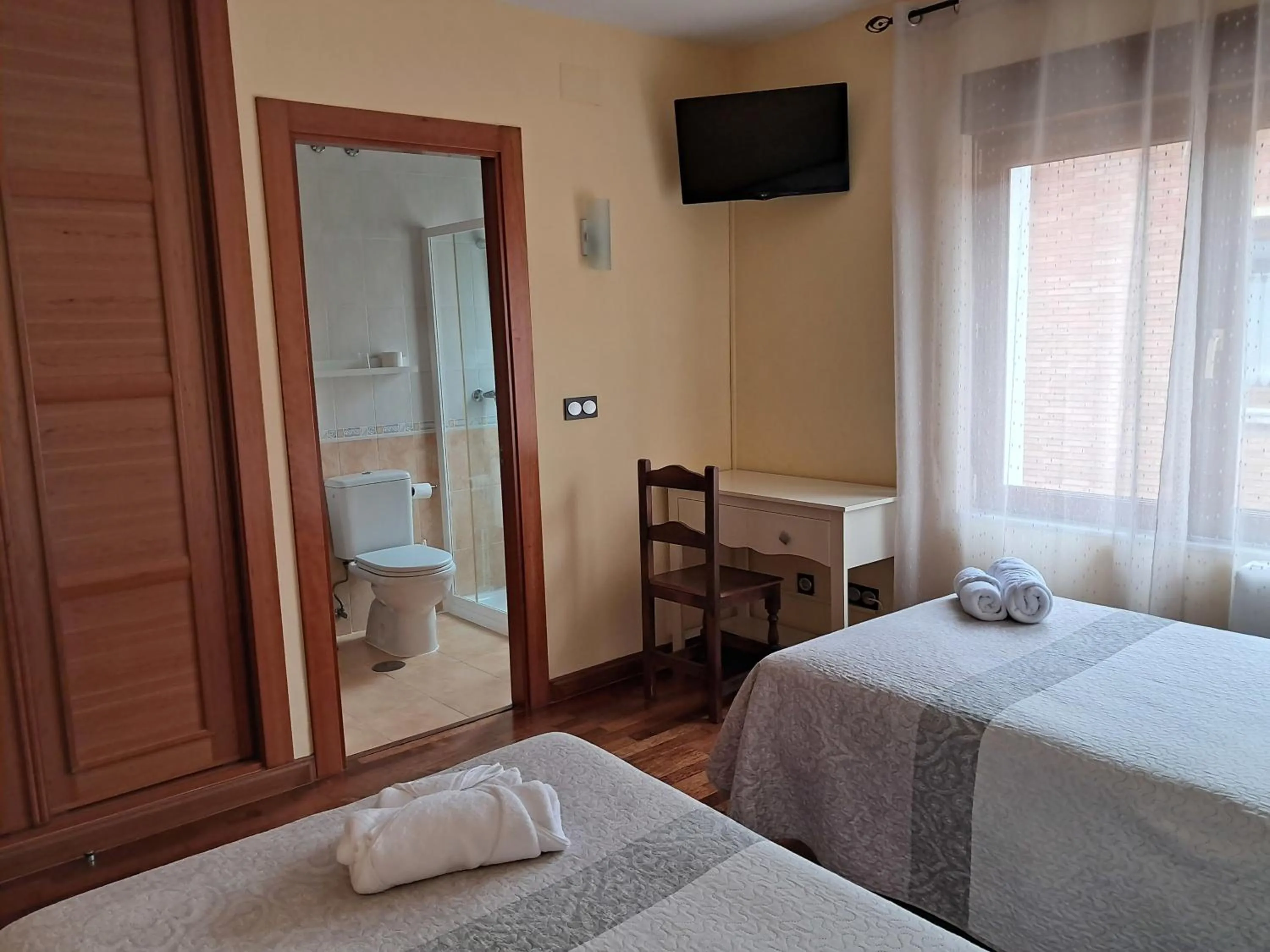Bed in Hostal plaza mayor carrión de los condes