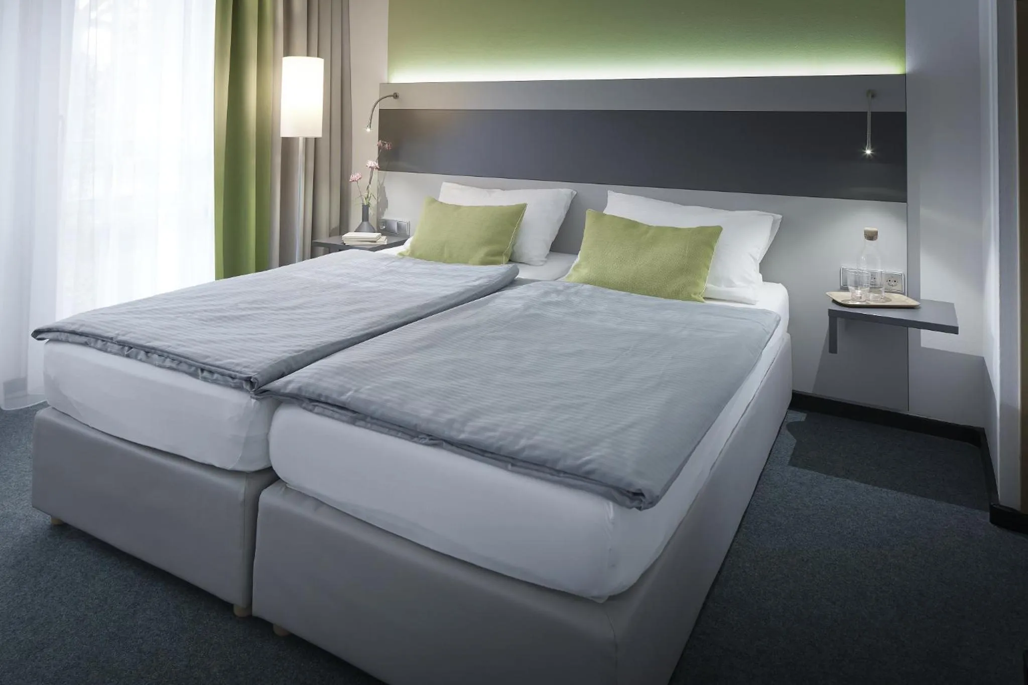 Photo of the whole room, Bed in bfwhotel und Tagungszentrum