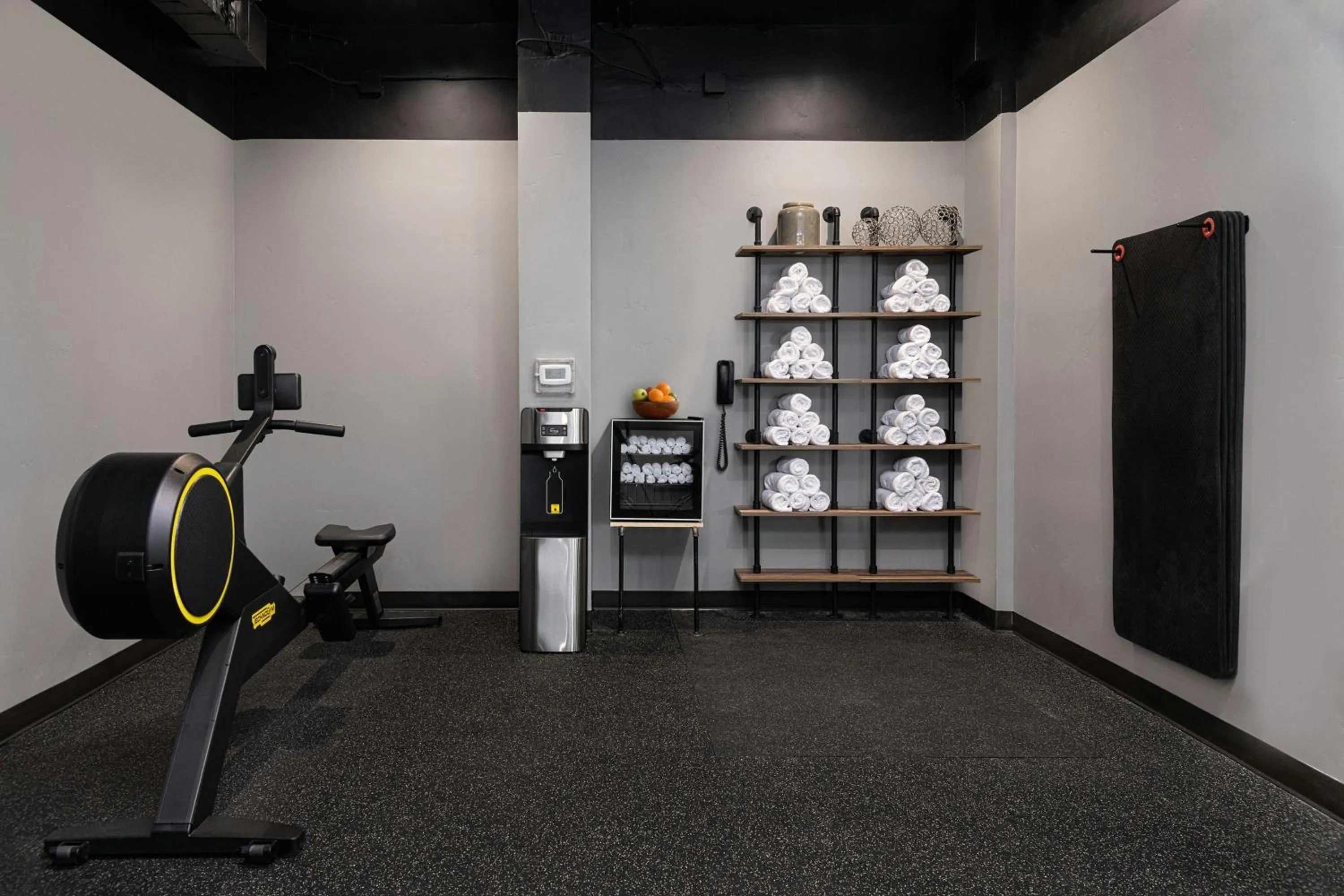 Fitness centre/facilities in Courtyard by Marriott Reno