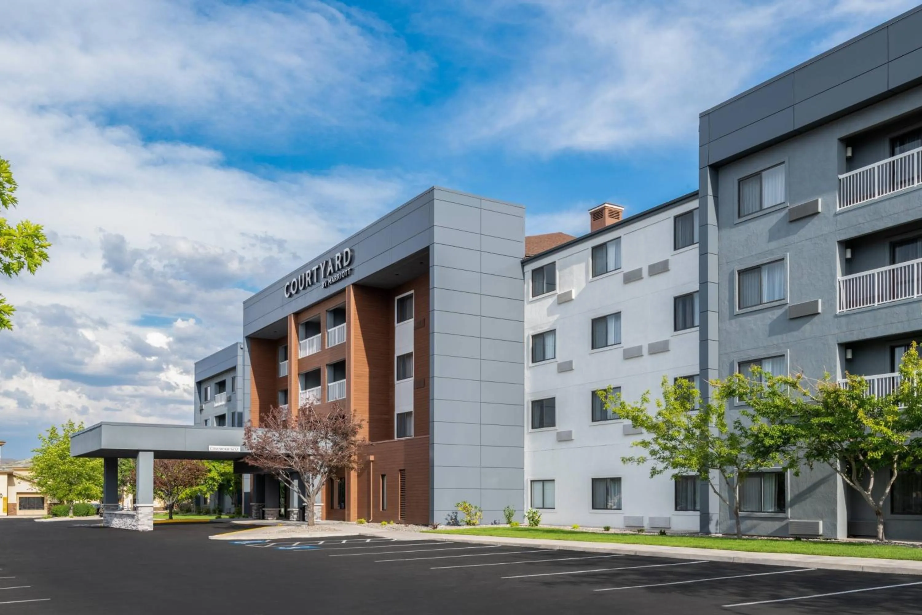 Property building in Courtyard by Marriott Reno