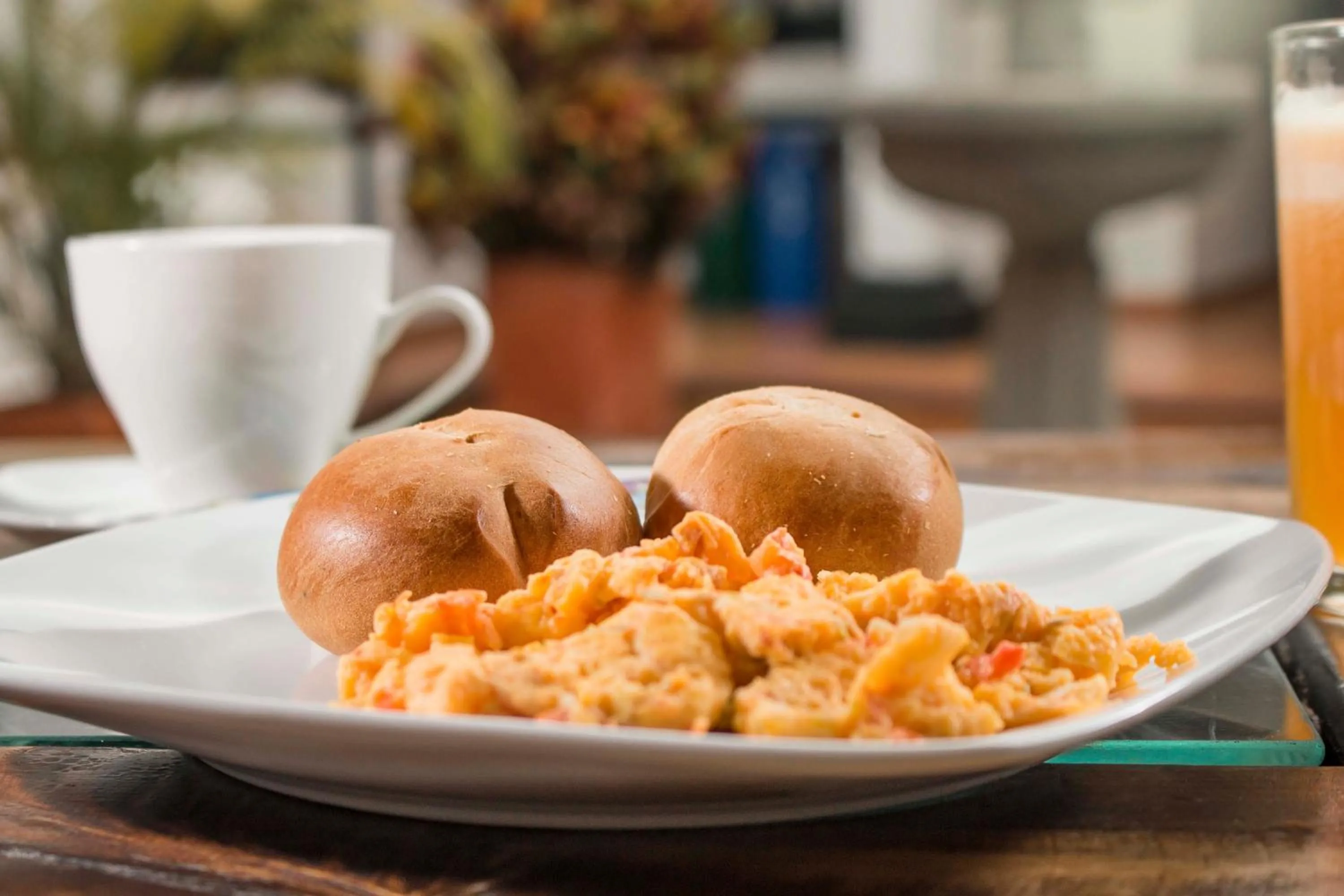 American breakfast in Hotel Los Portales Inn
