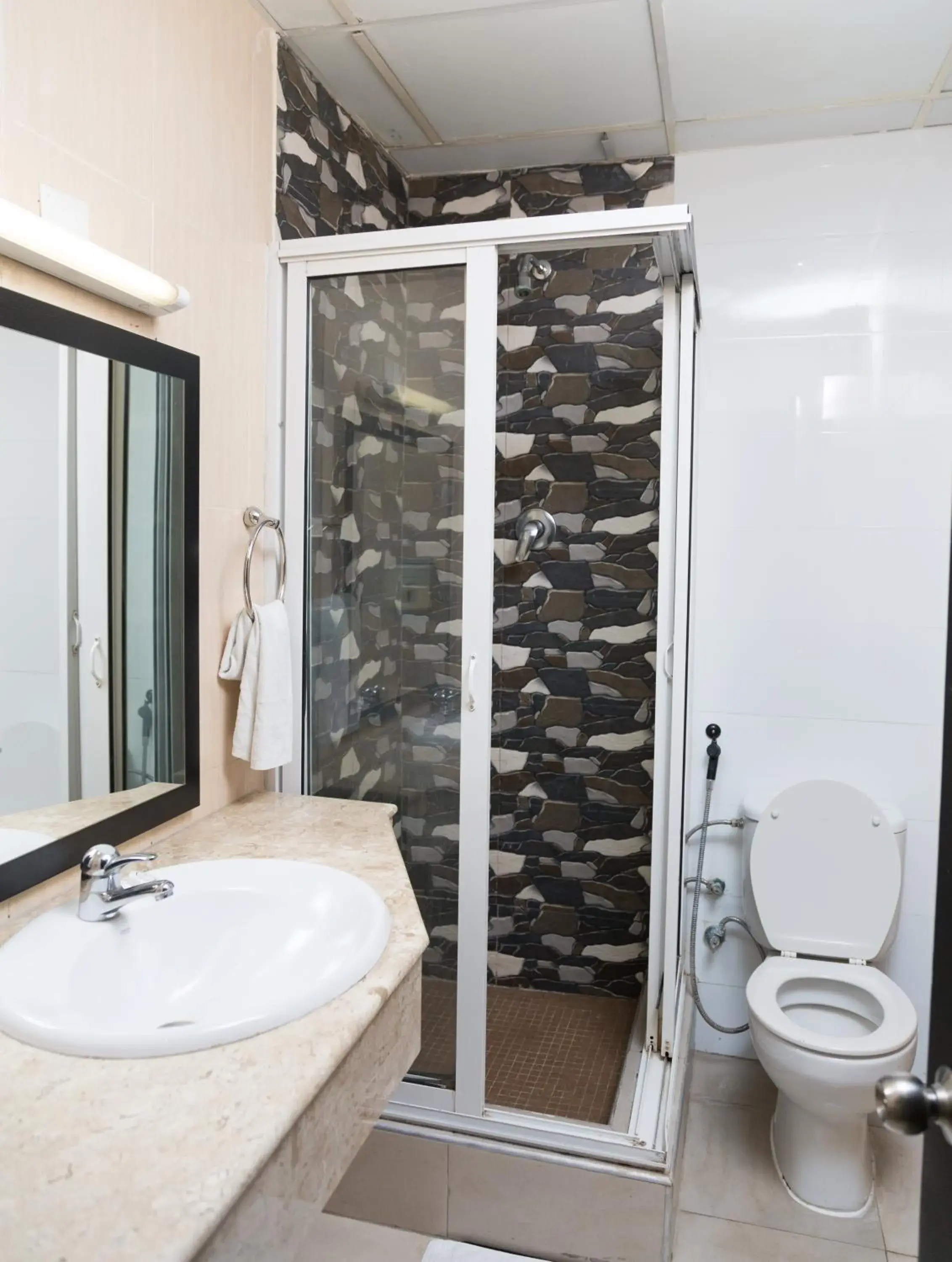Budget Twin Room - single occupancy in Hotel Royal Residencial Budget Twin Room - single occupancy in Hotel Royal Residencial