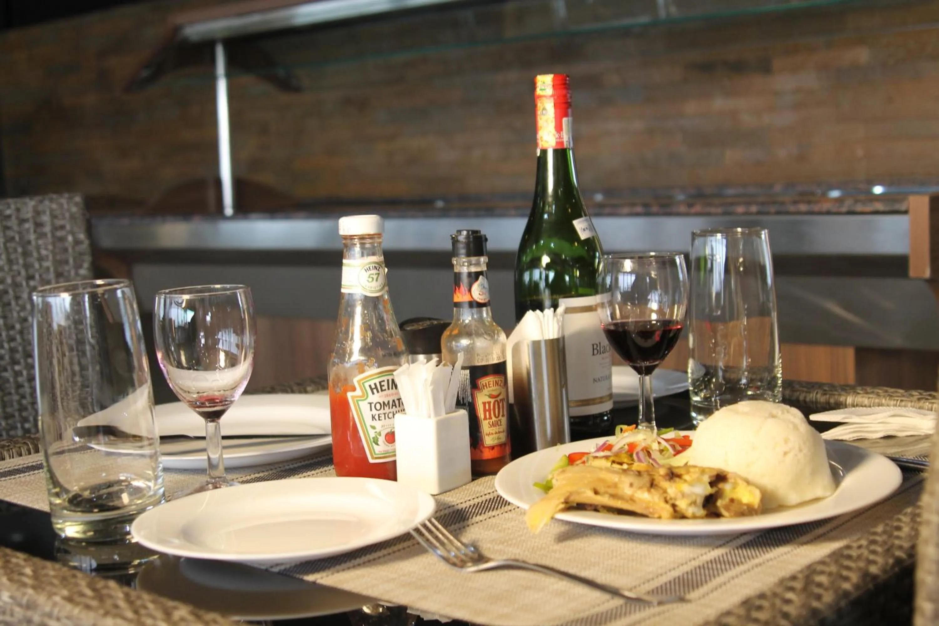 Food and drinks in Airport Landing Hotel