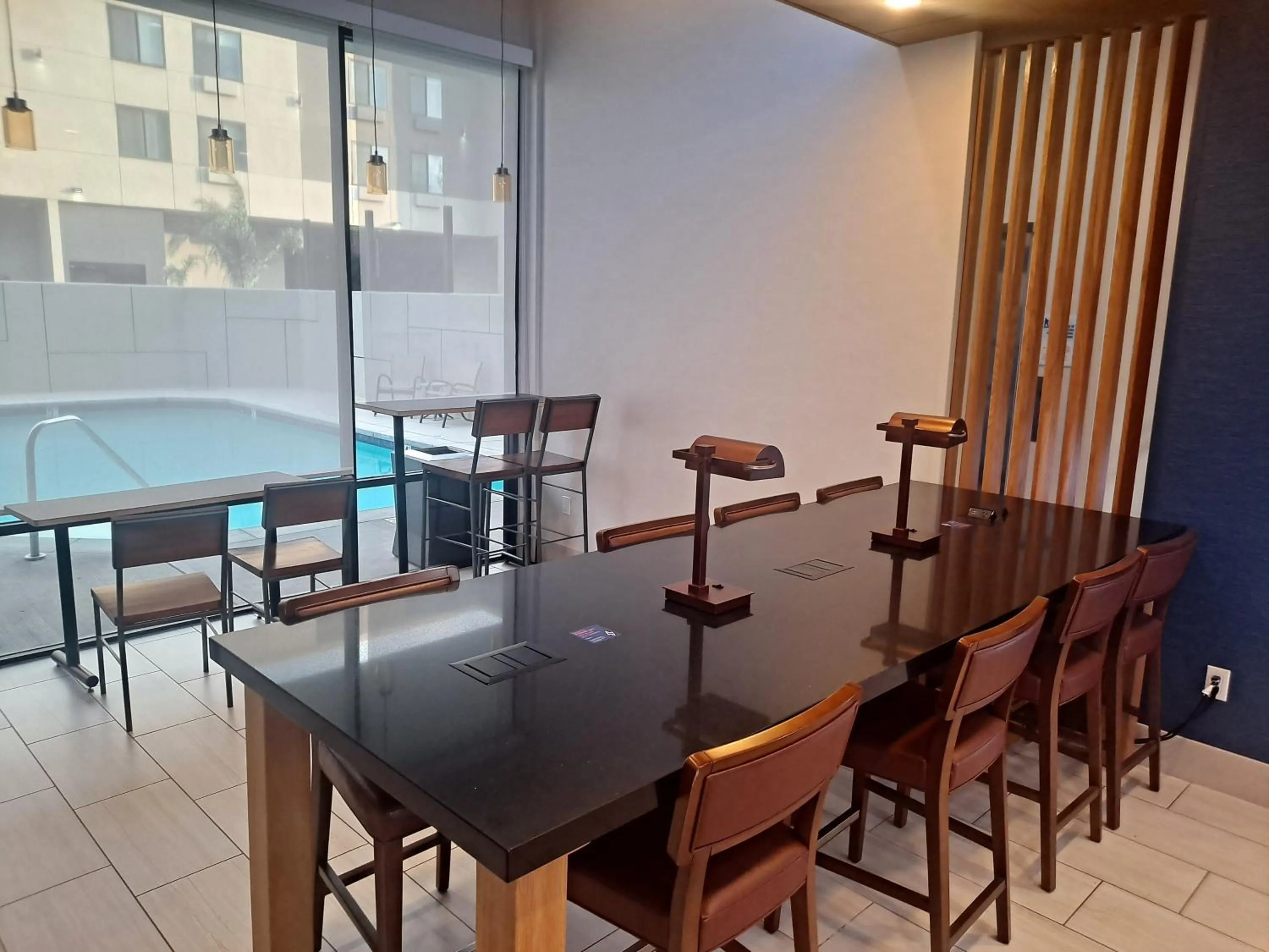 Meeting/conference room in Holiday Inn Express & Suites Chatsworth by IHG