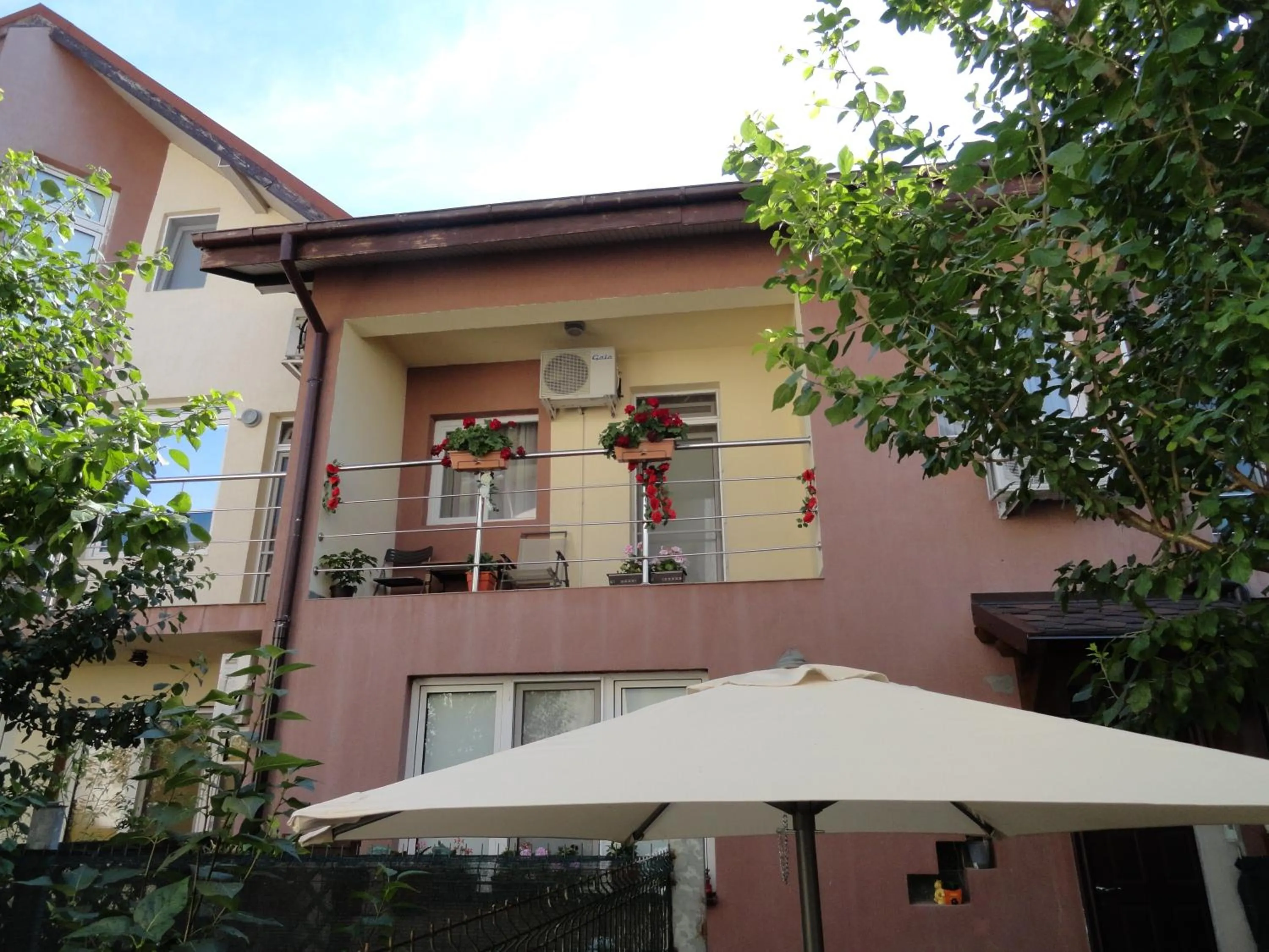 Property building in Carmen Studio