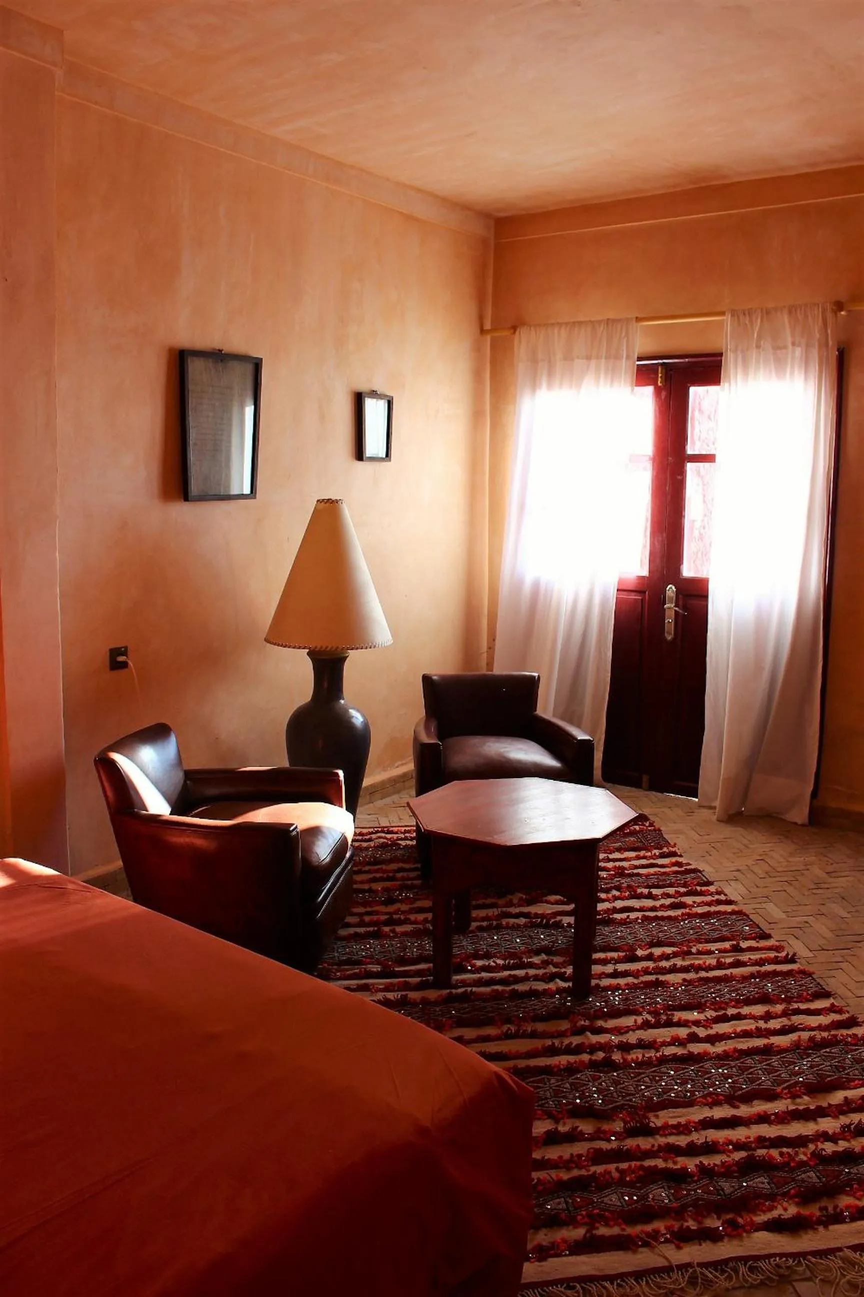 Bedroom, Bed in Hotel De Charme Les 3 Chameaux 4 étoiles