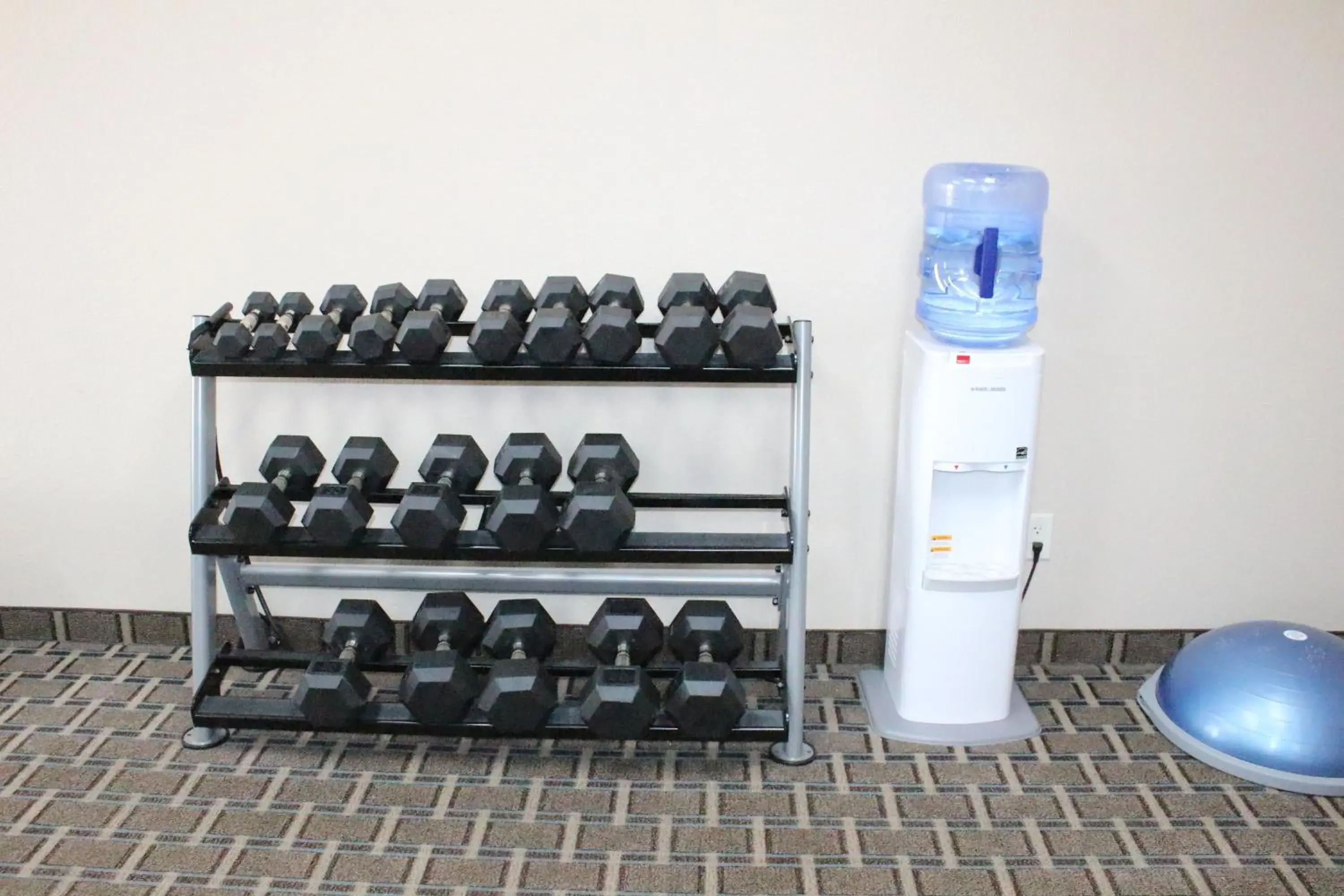 Fitness centre/facilities in Holiday Inn Express Kansas City Liberty Missouri by IHG Fitness centre/facilities in Holiday Inn Express Kansas City Liberty Missouri by IHG