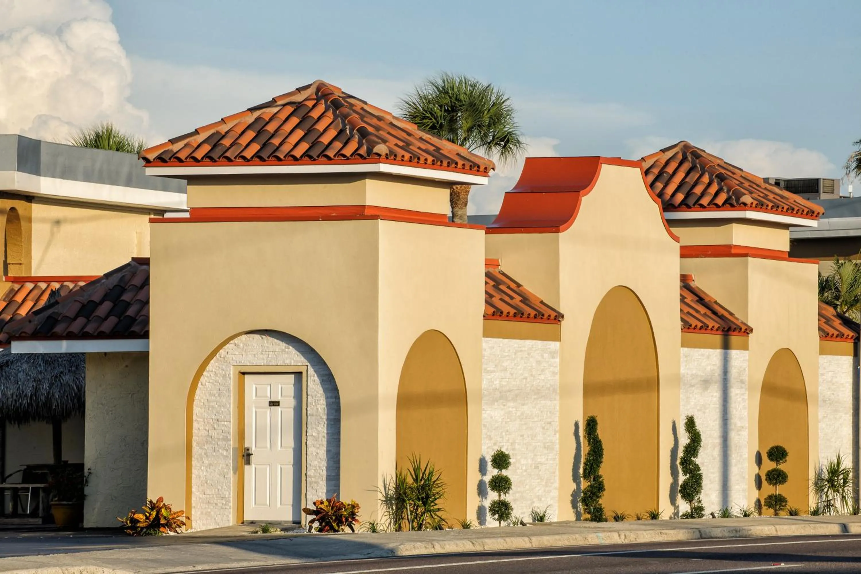 Property building in Bayview Plaza Waterfront Resort