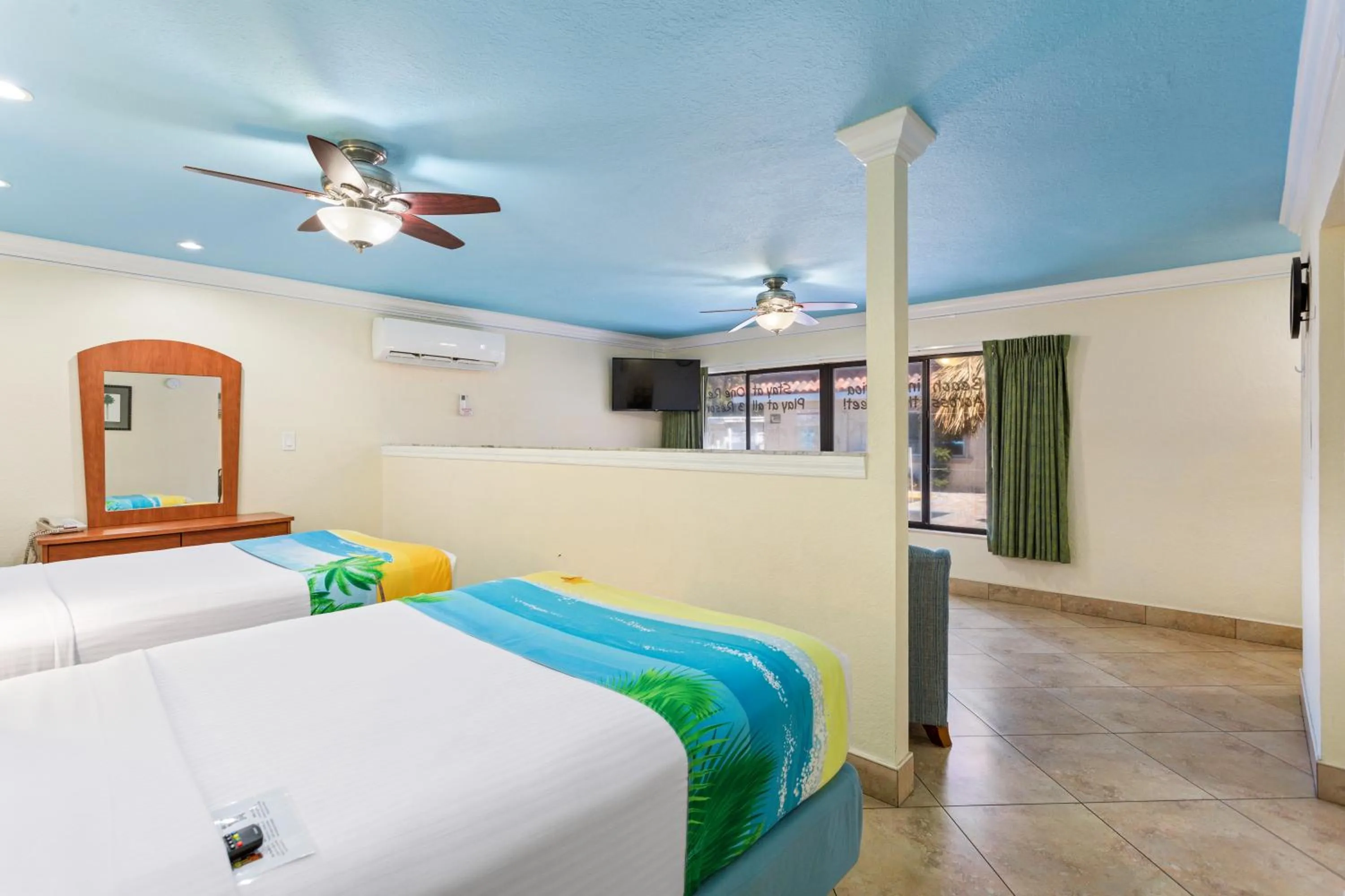 Bed in Bayview Plaza Waterfront Resort