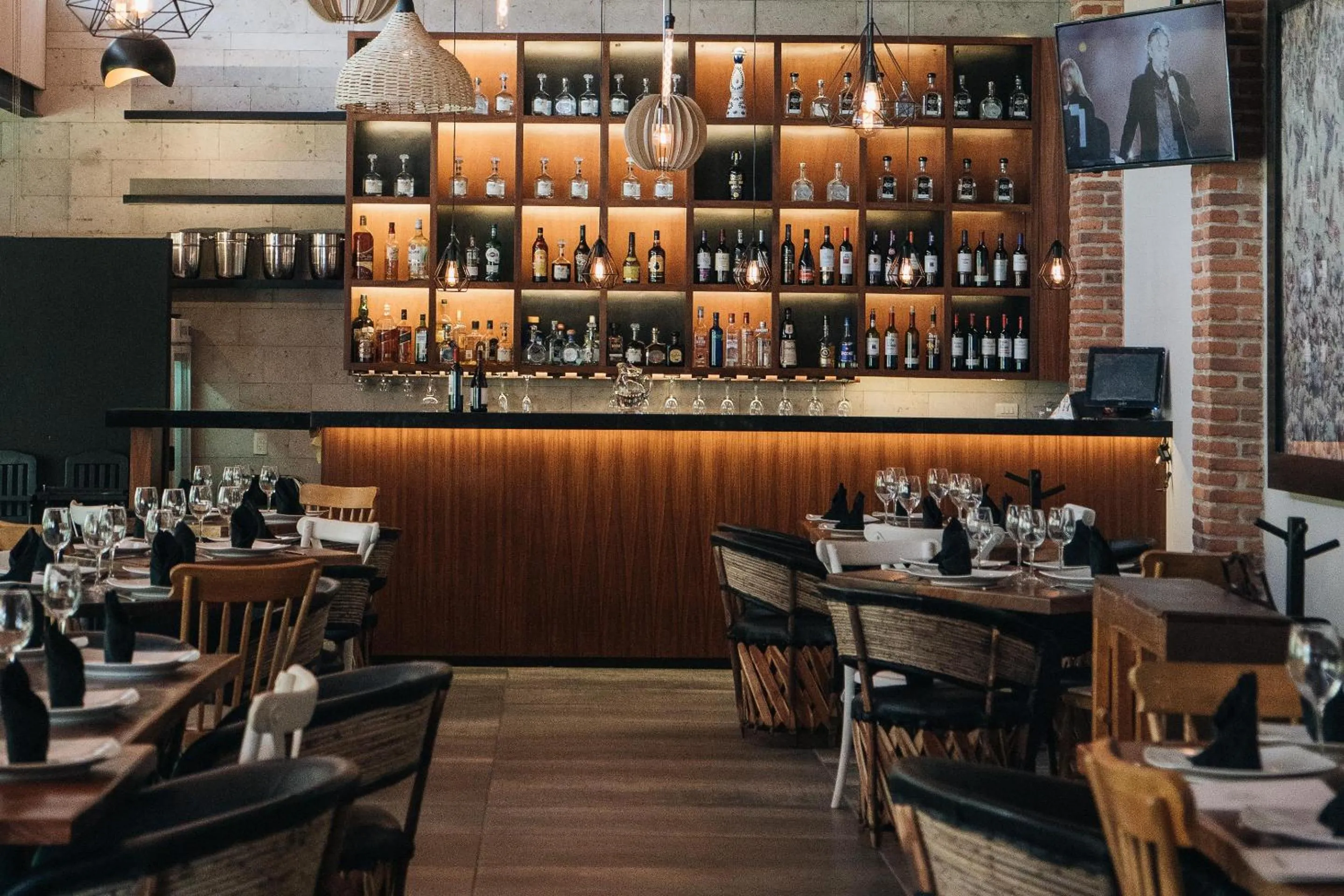 Restaurant/places to eat in Capital O La Joya Del Lago