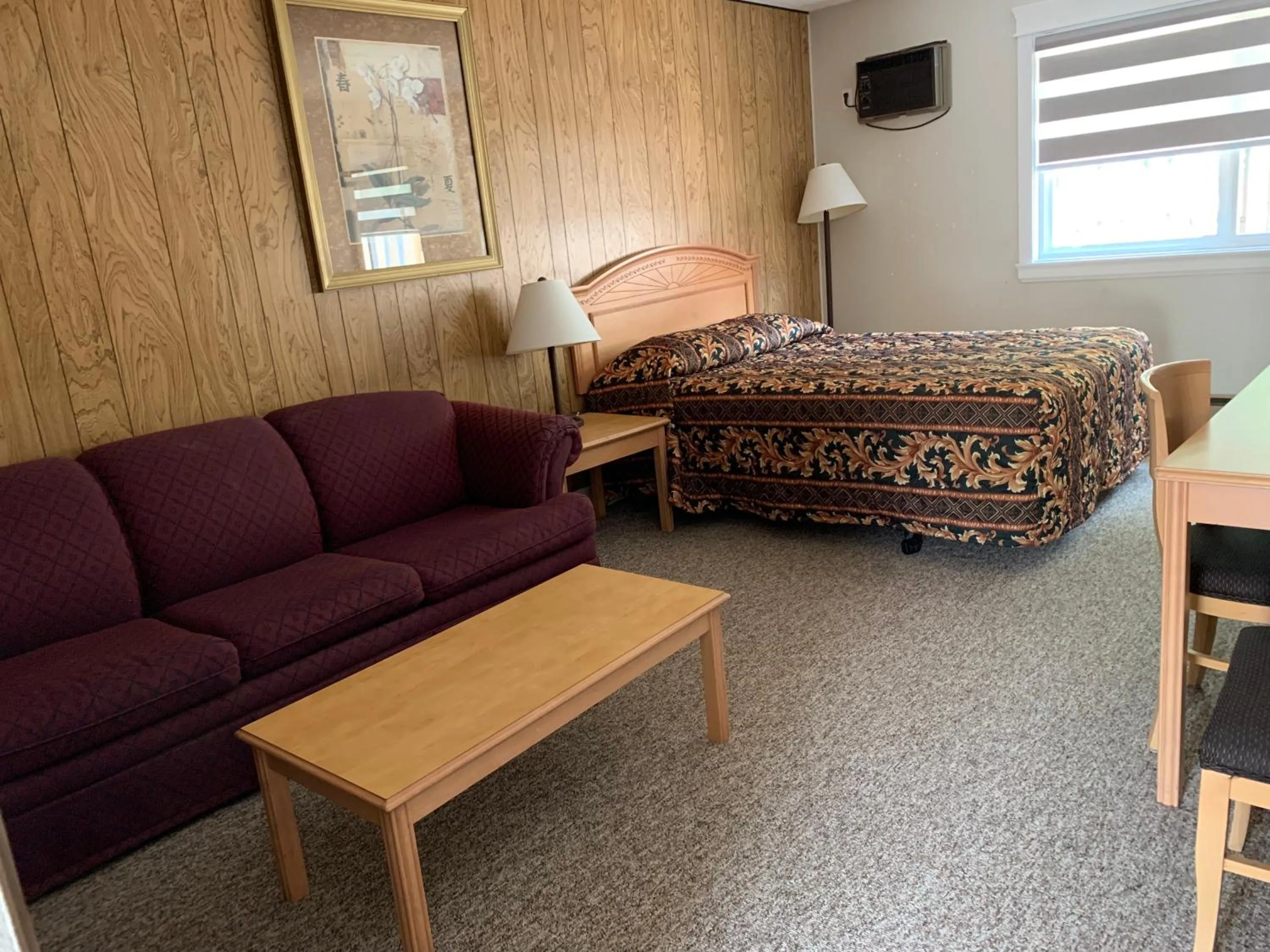 Bed in Green View Motel and RV Park