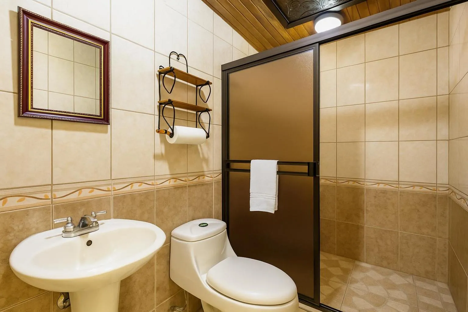 La Terraza Guest House B&B