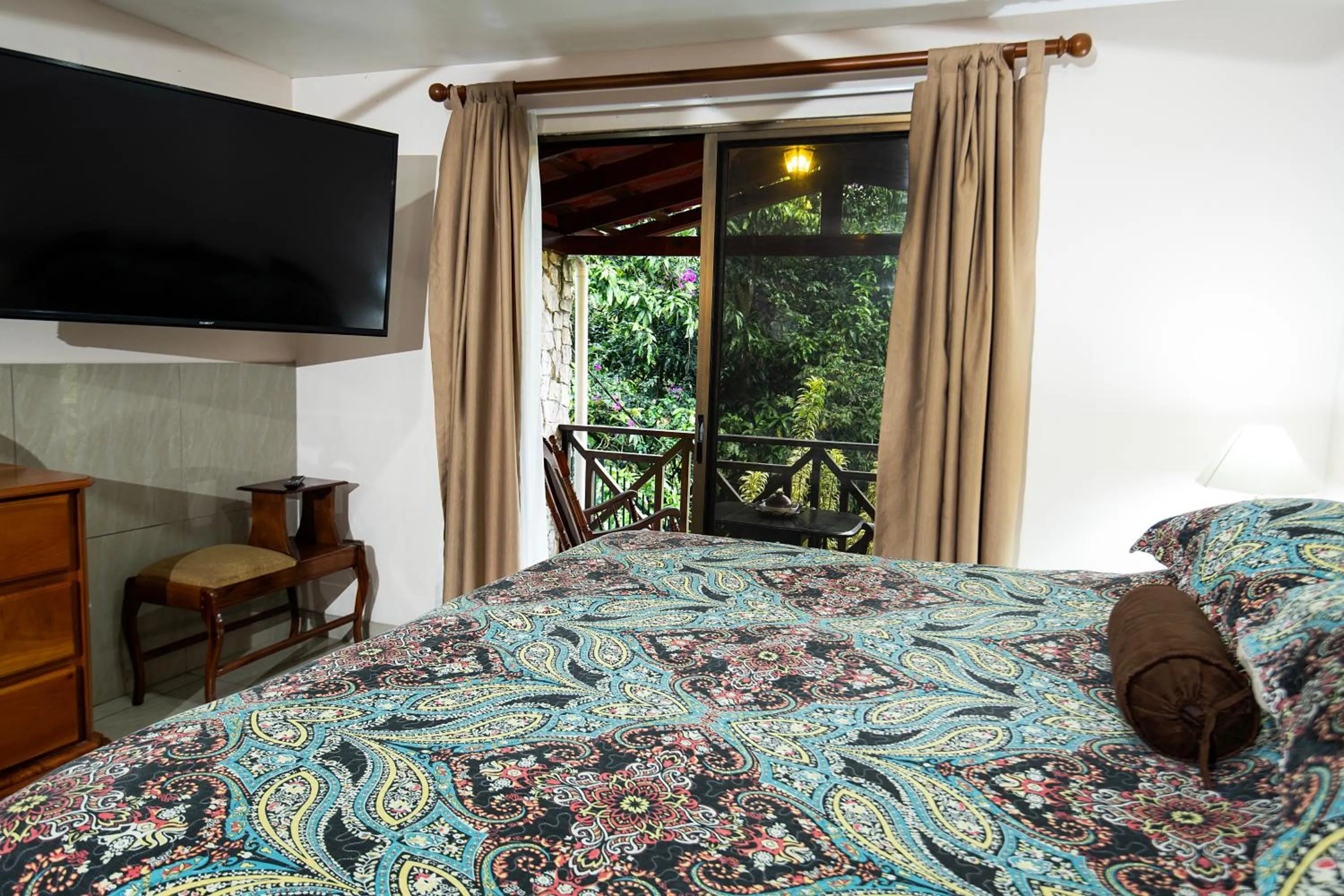 Bed in La Terraza Guest House B&B