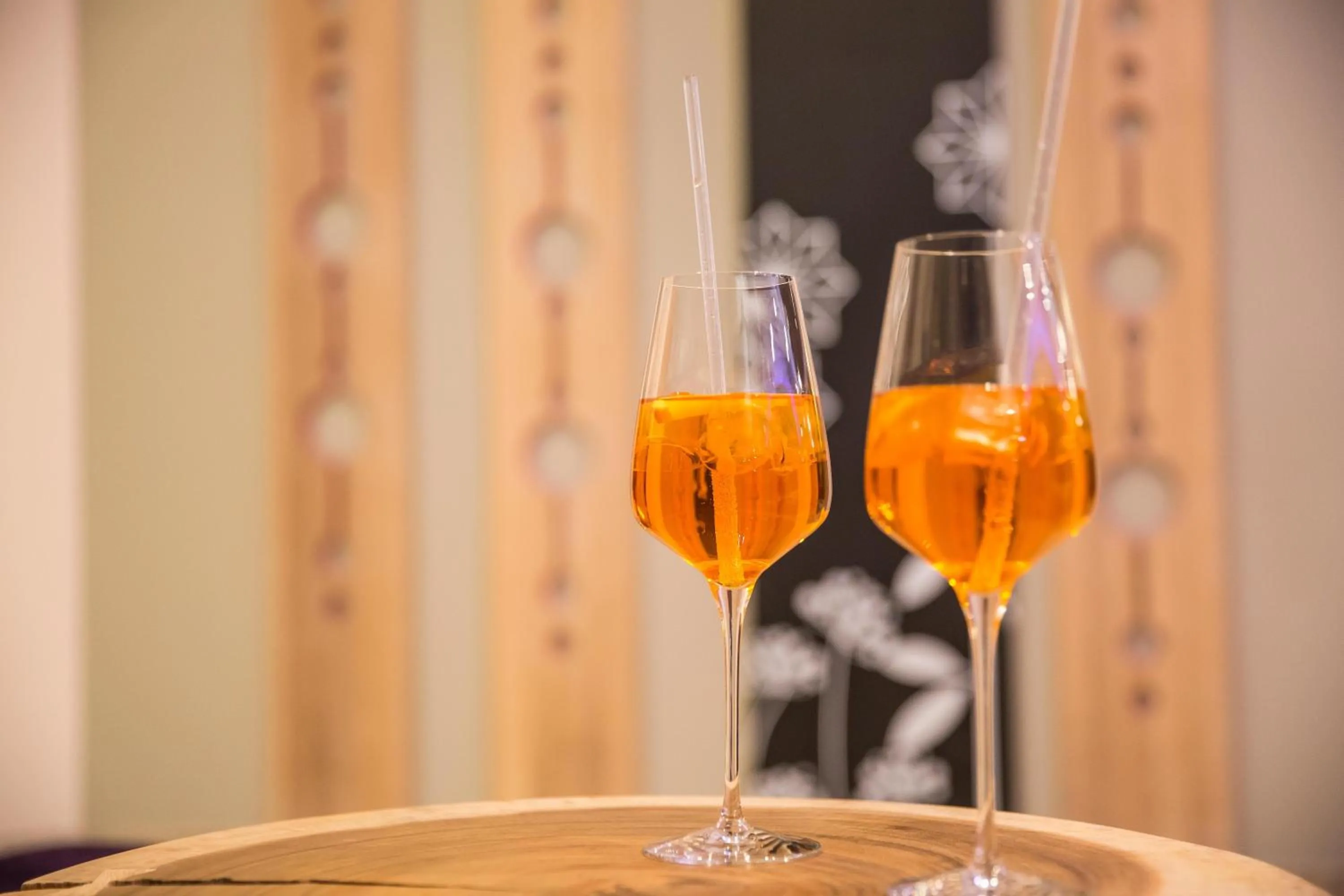 Lounge or bar in COOEE alpin Hotel Dachstein