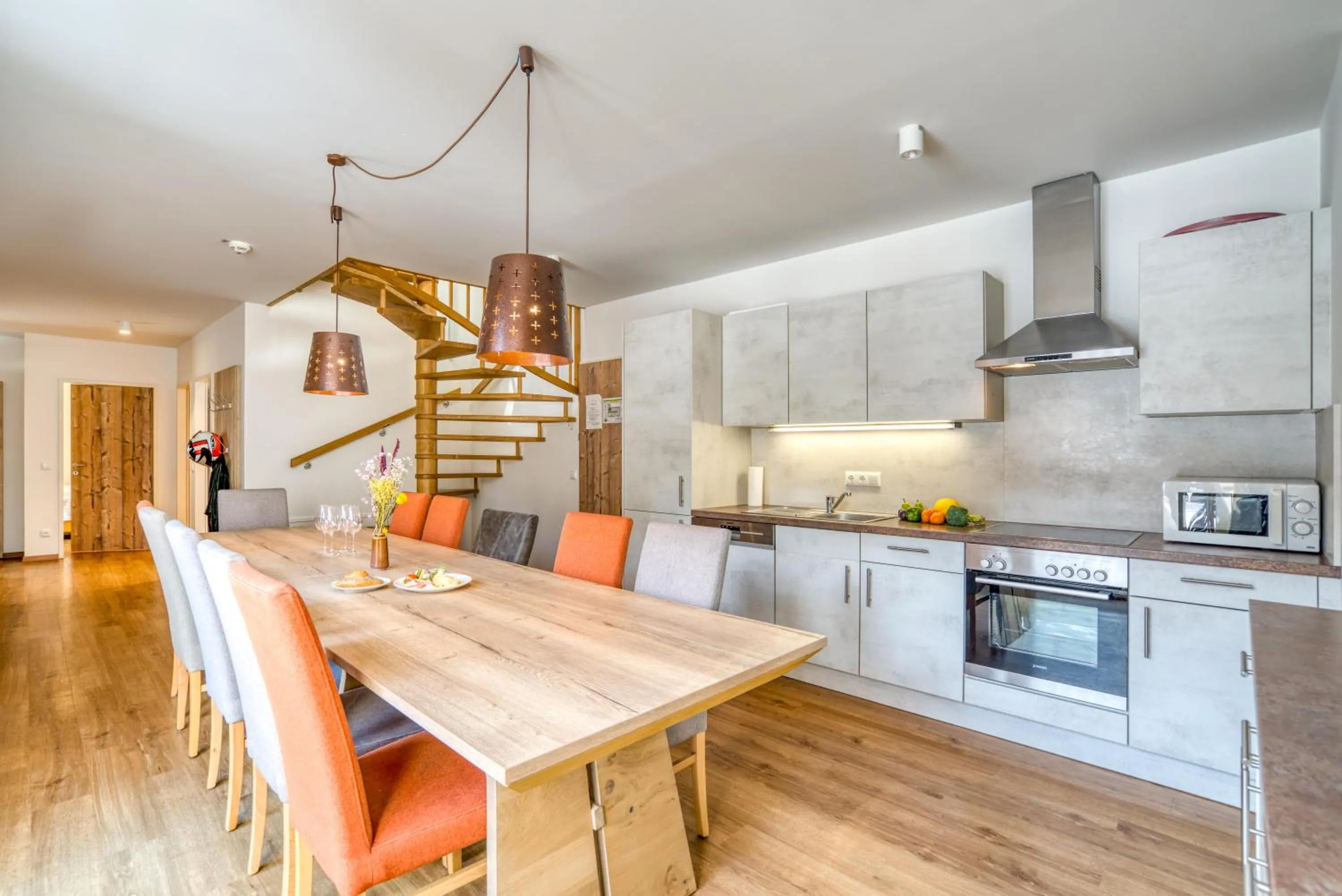 Kitchen or kitchenette in COOEE alpin Hotel Dachstein