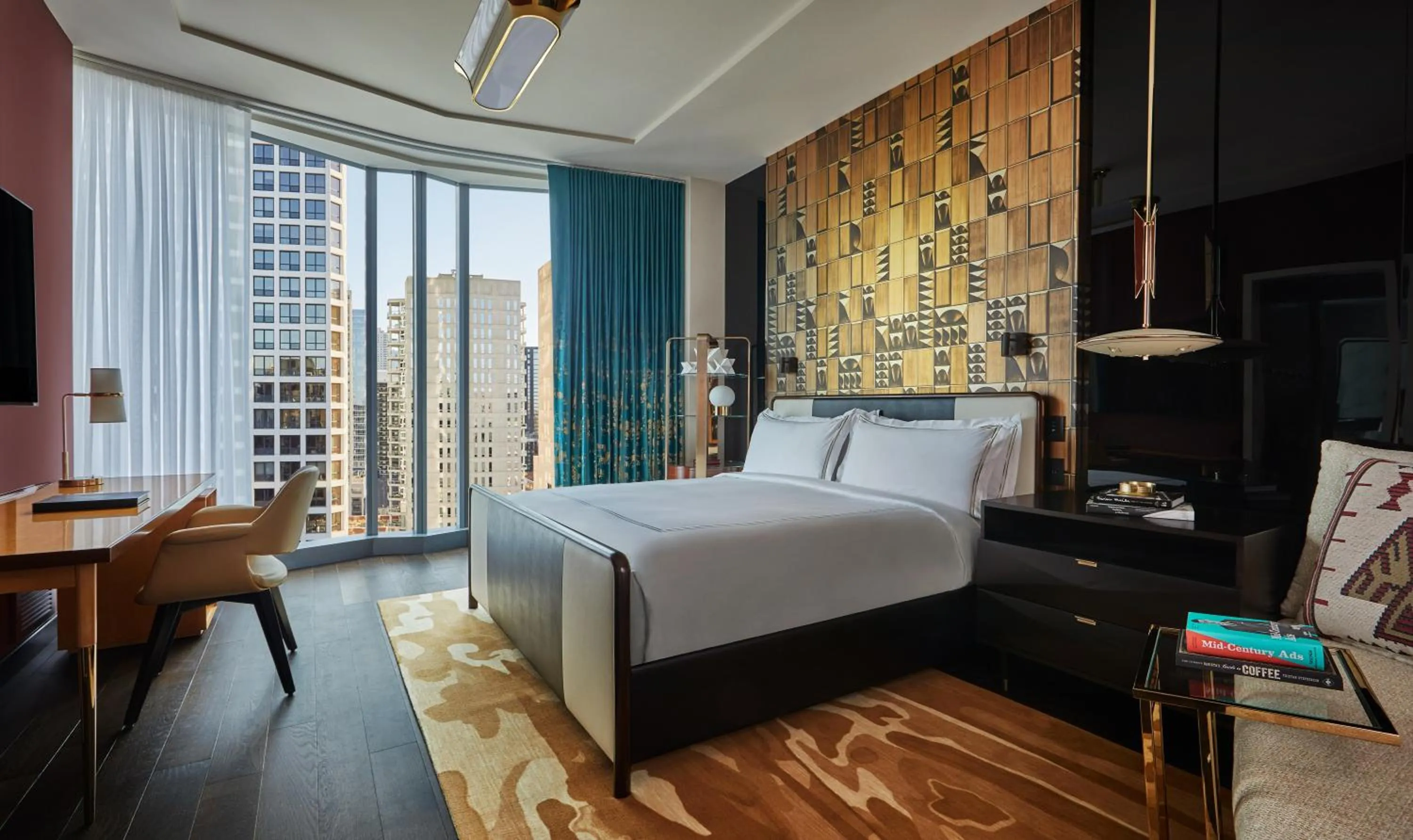 Bedroom, Bed in Viceroy Chicago