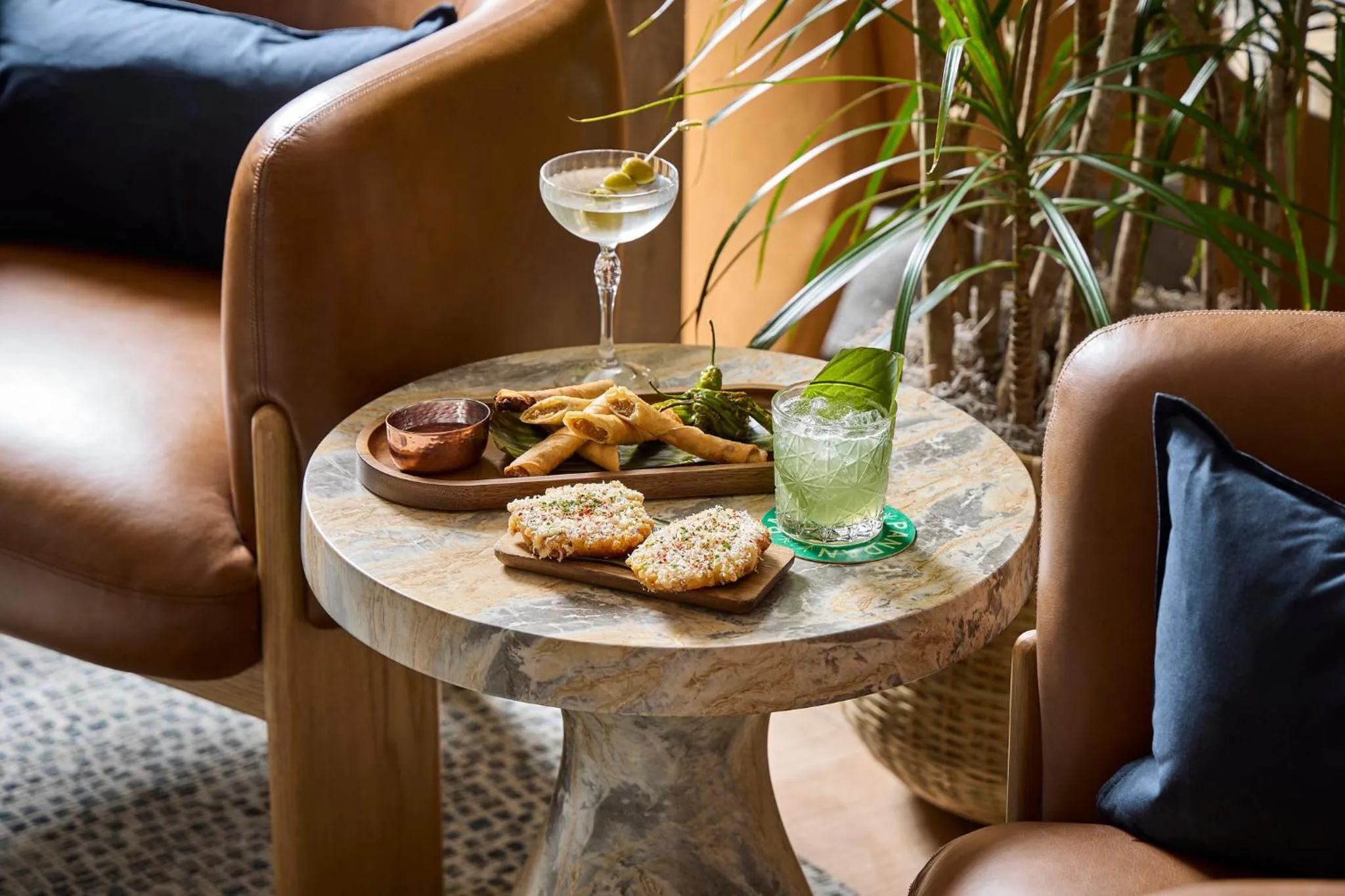 Restaurant/places to eat in Viceroy Chicago