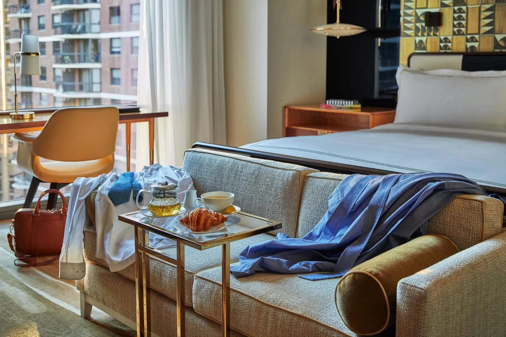 Photo of the whole room, Bed in Viceroy Chicago