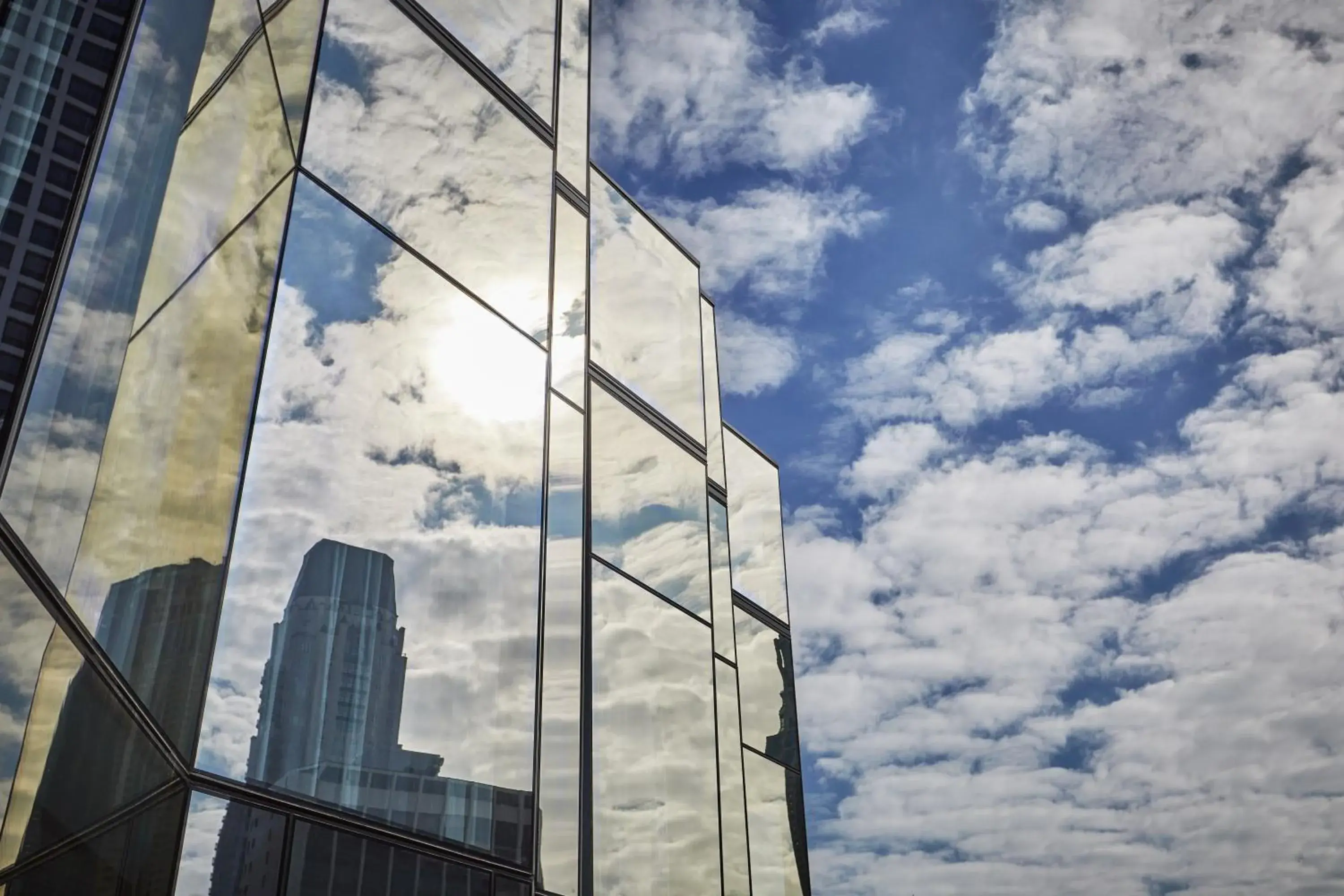 Property building in Viceroy Chicago Property building in Viceroy Chicago