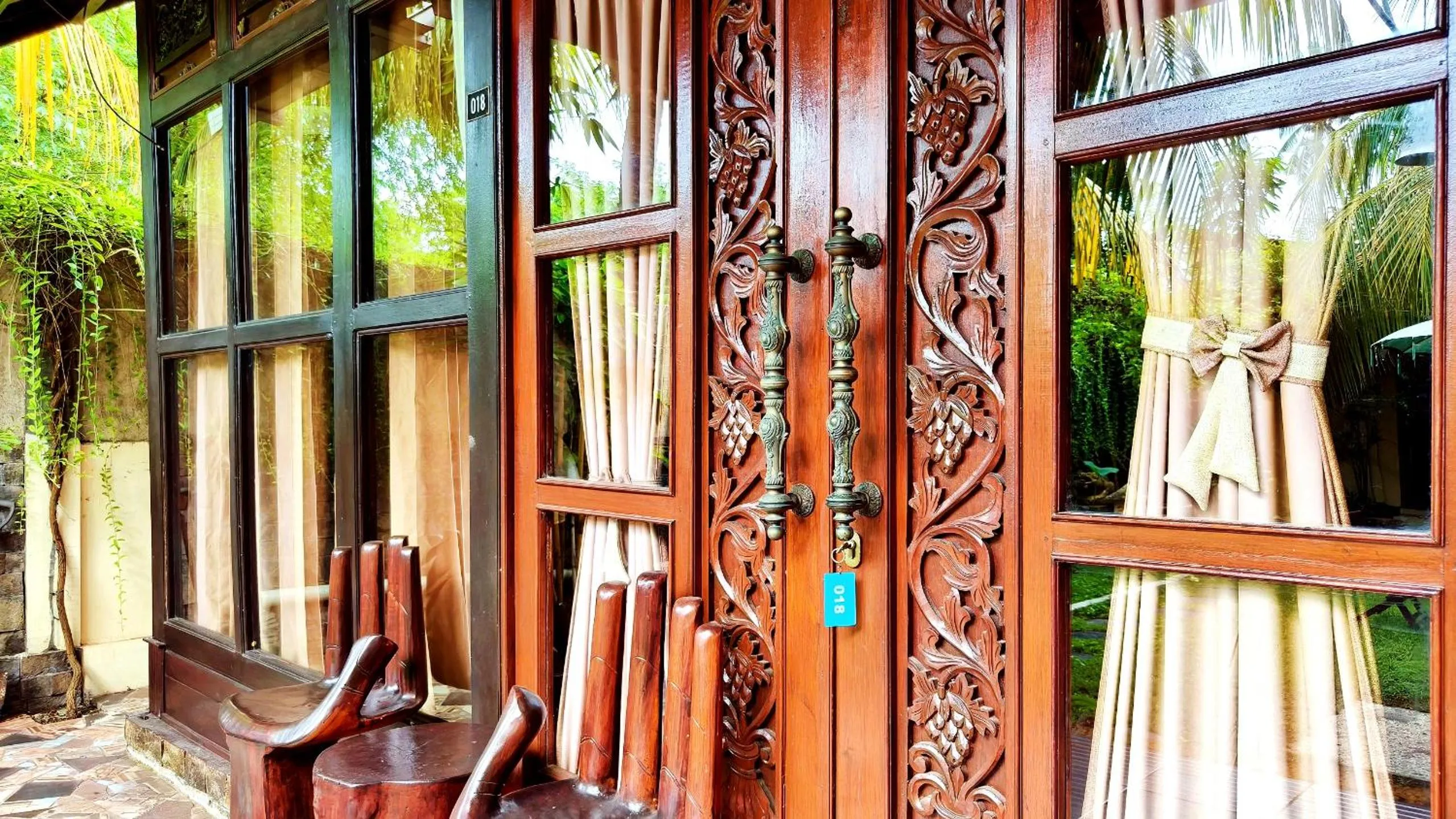 Property building in Gili Buana Hostel & Backpackers Gili Air