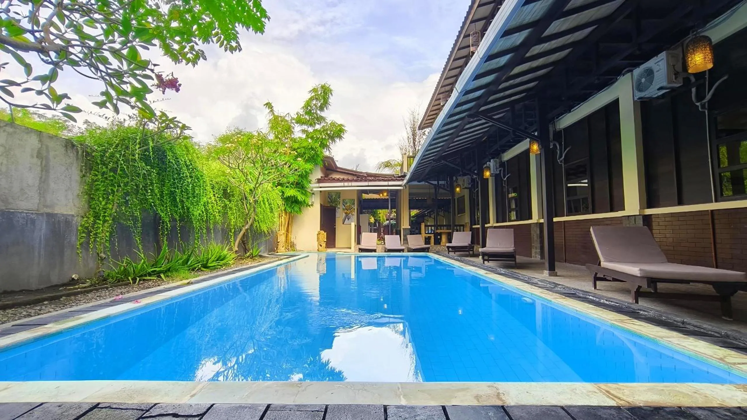 Swimming pool in Gili Buana Hostel & Backpackers Gili Air