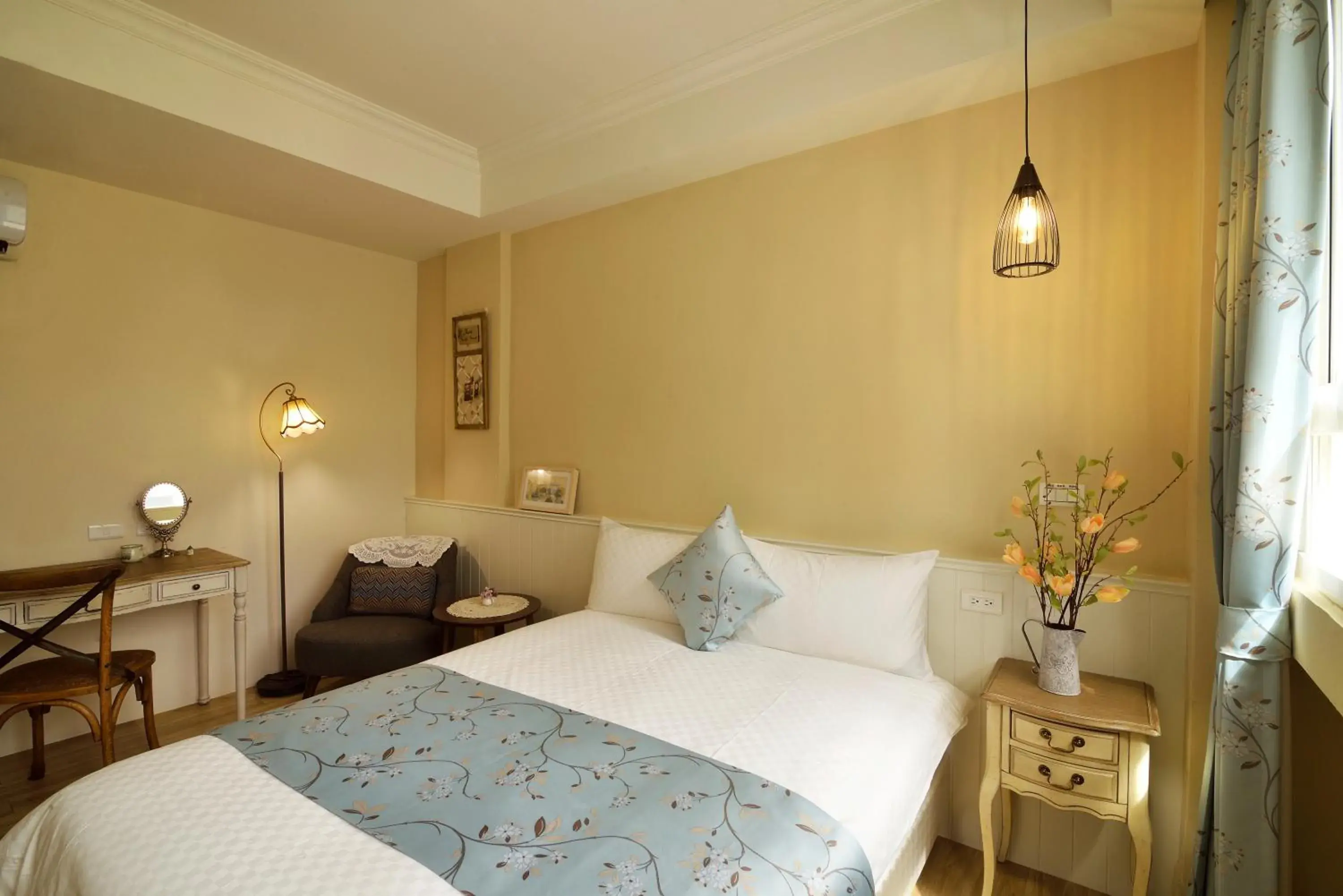 Decorative detail, Bed in Good day Decorative detail, Bed in Good day