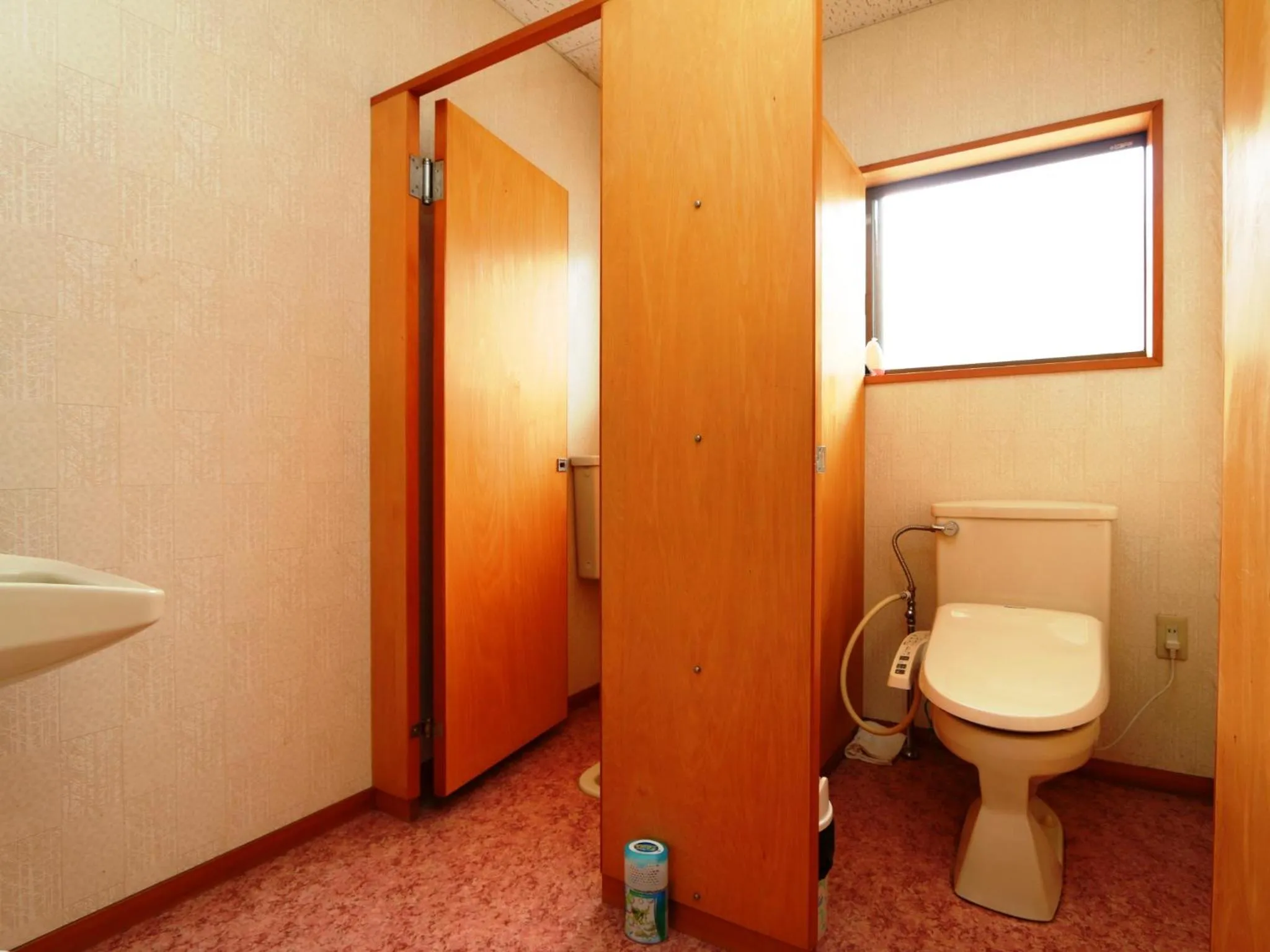 Area and facilities in Minshuku Kojima