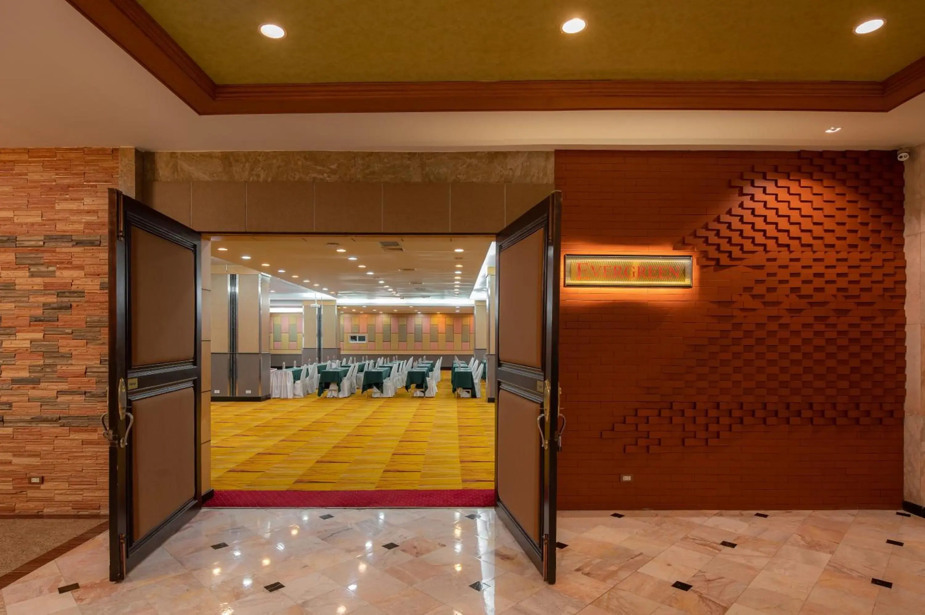 Alexander Hotel Alexander Hotel