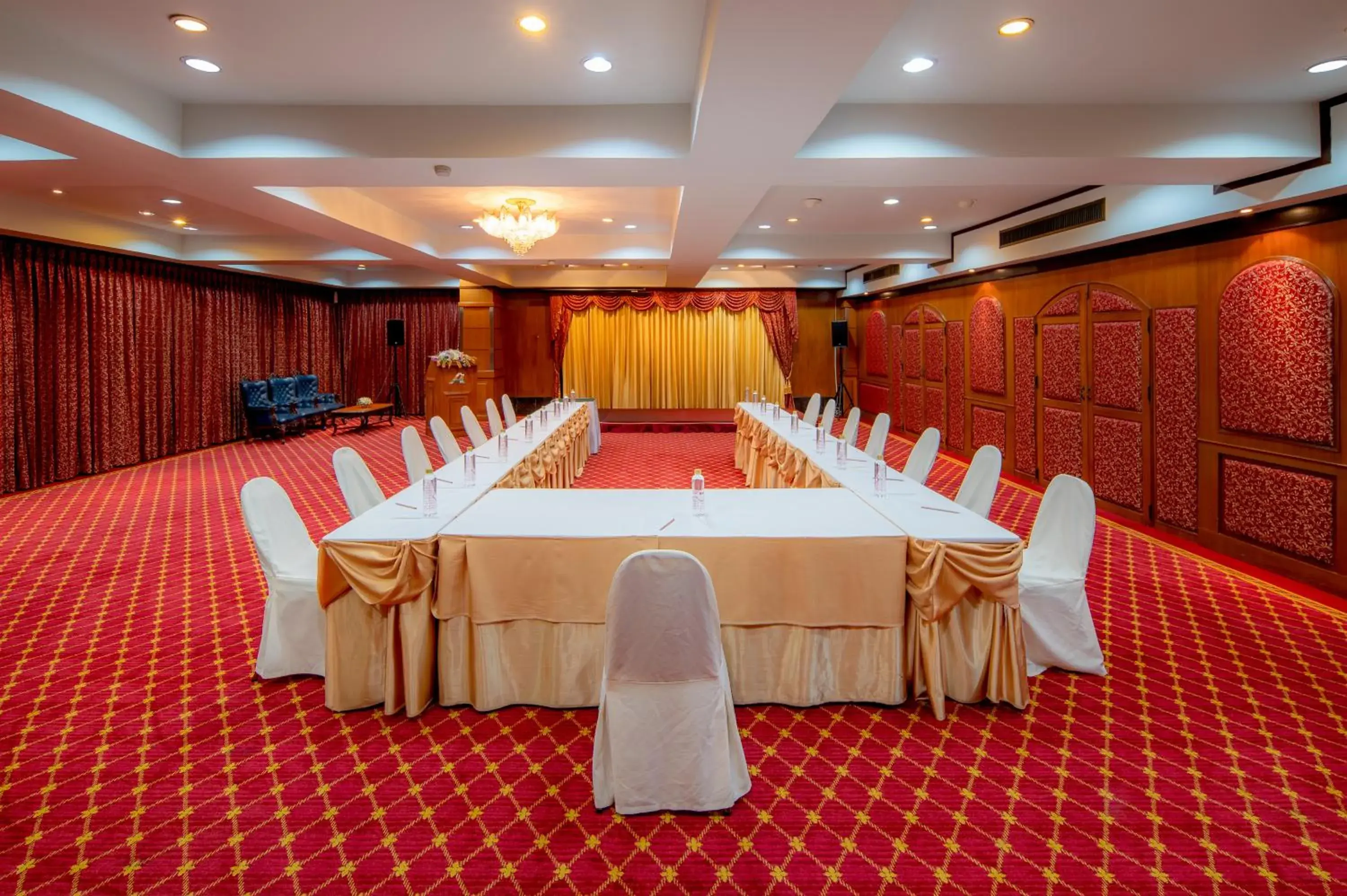 Alexander Hotel Alexander Hotel