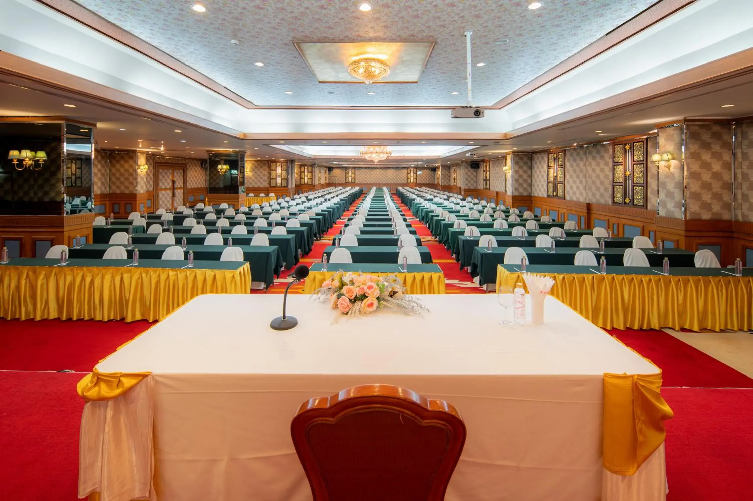 Alexander Hotel Alexander Hotel