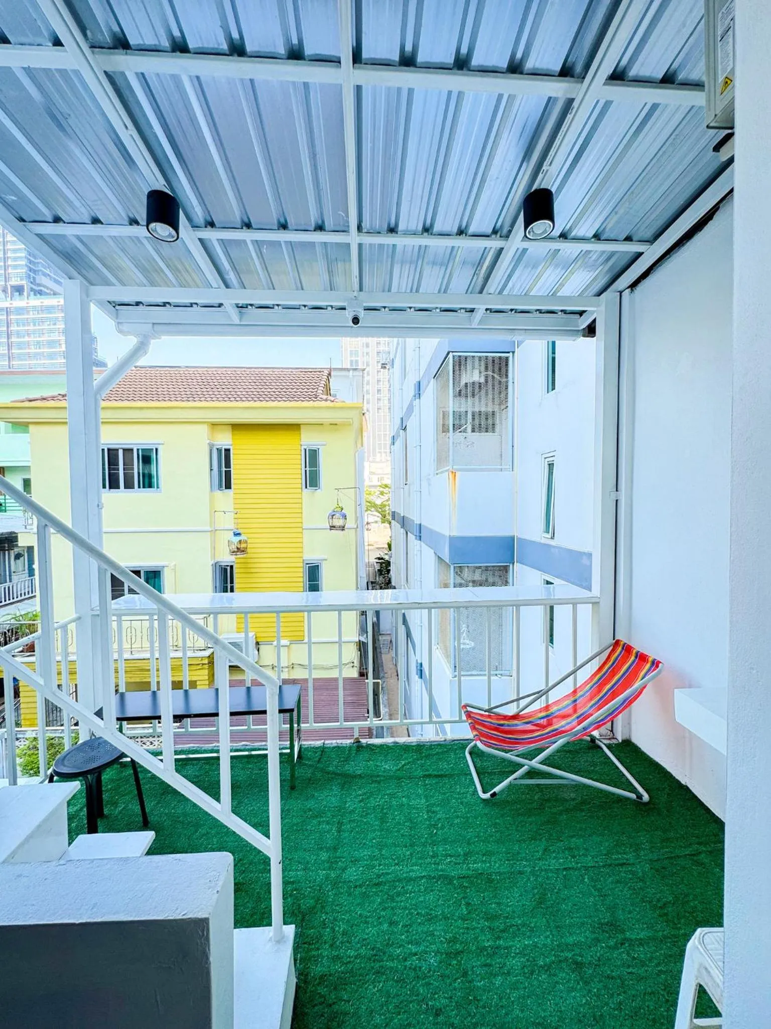 Balcony/Terrace in Diff Hostel