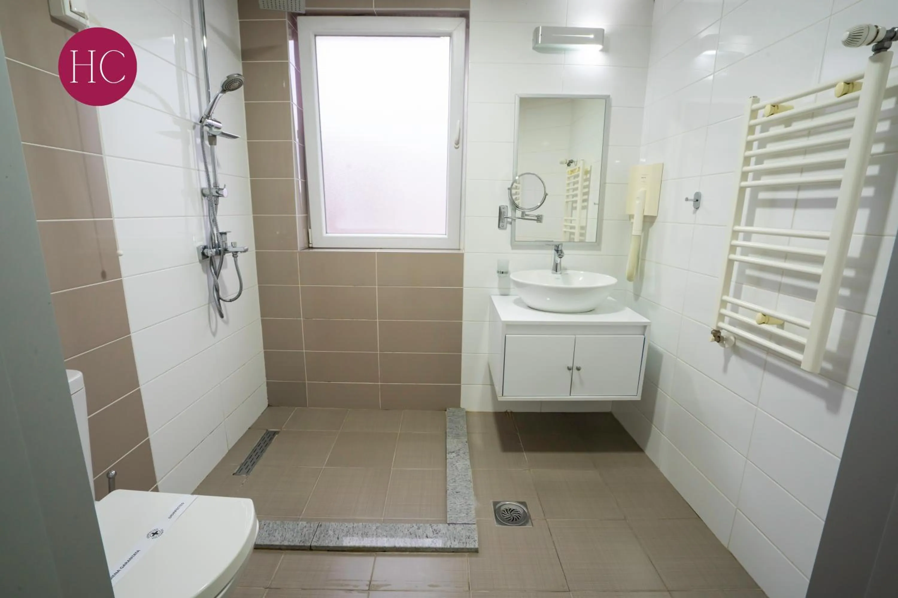 Central Hotel, Fitness and Spa