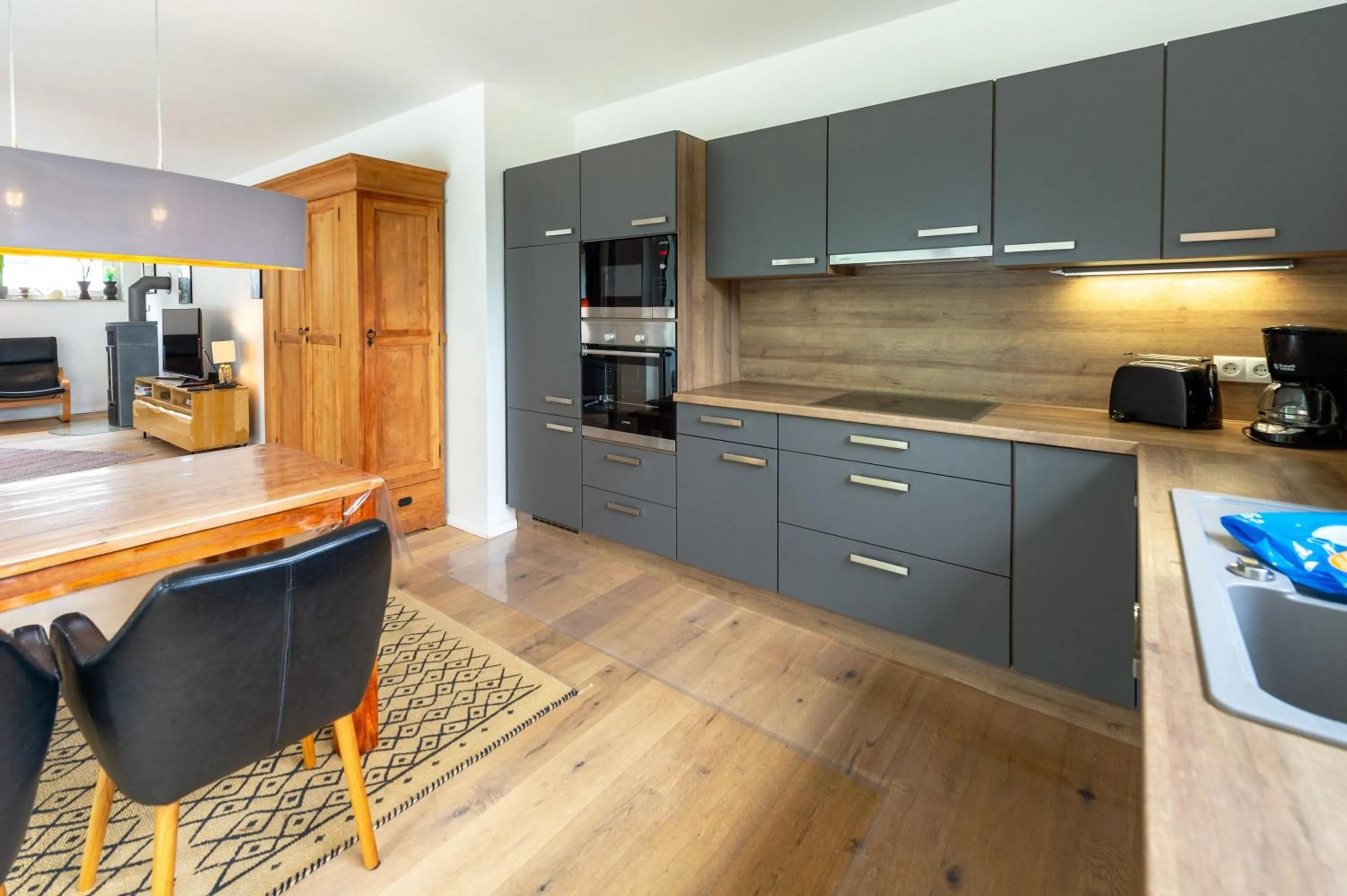 Kitchen or kitchenette in Haus Jasmund in Sellin - WG02 mit Kamin, Sauna, Whirlwanne, Terrasse