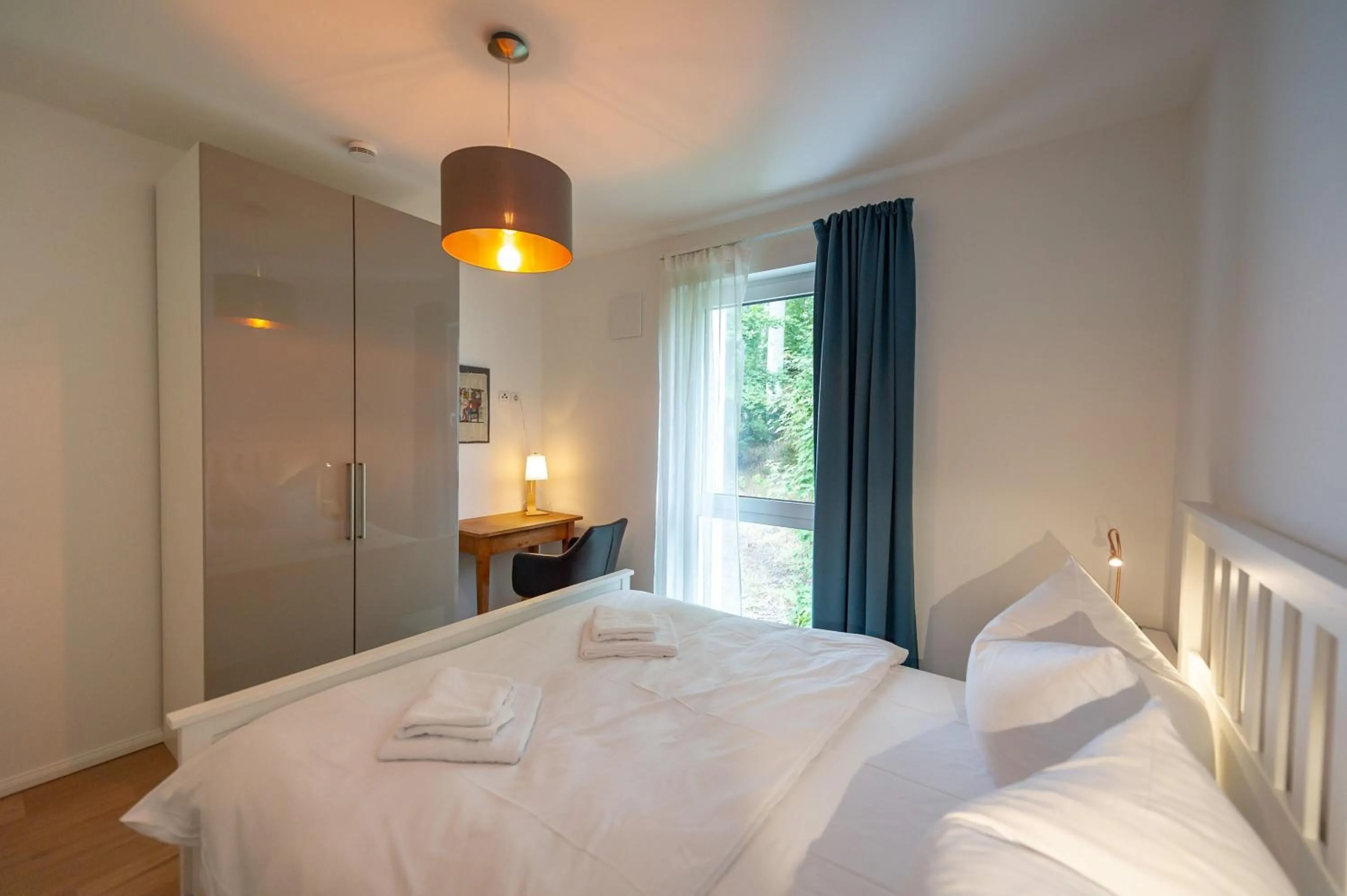 Bed in Haus Jasmund in Sellin - WG02 mit Kamin, Sauna, Whirlwanne, Terrasse