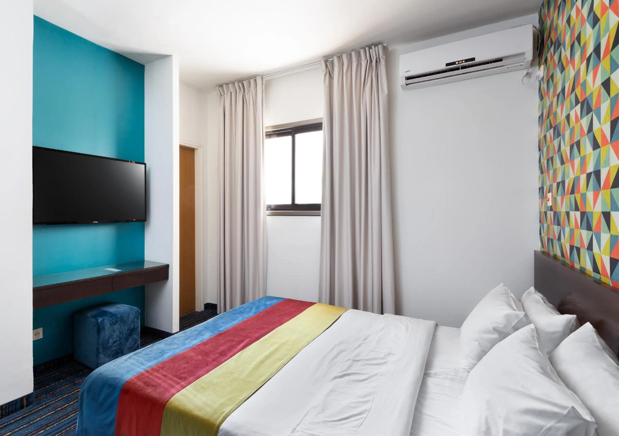 Mizpe Yam Boutique Hotel