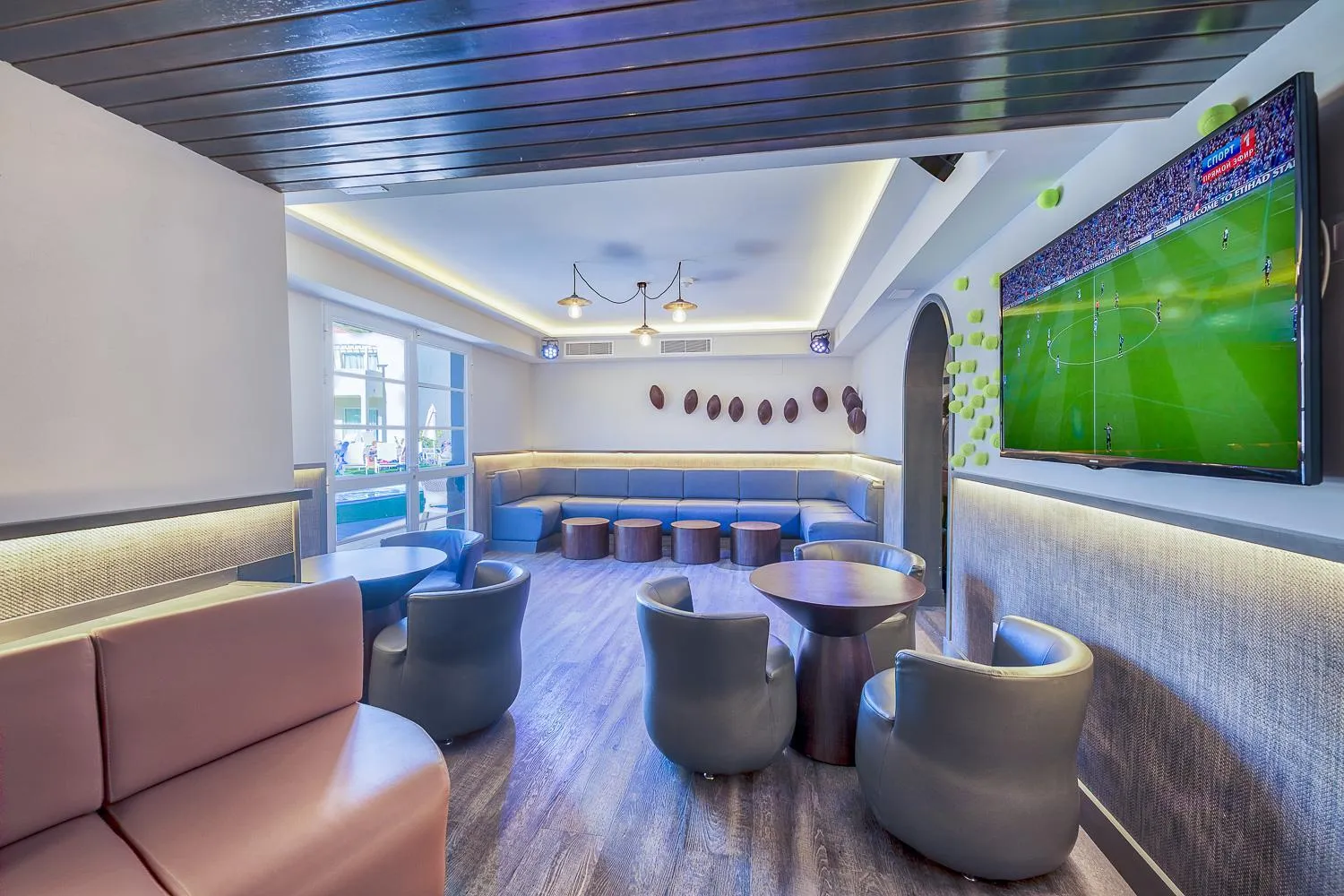 Drinks in Hotel LIVVO Koala Garden