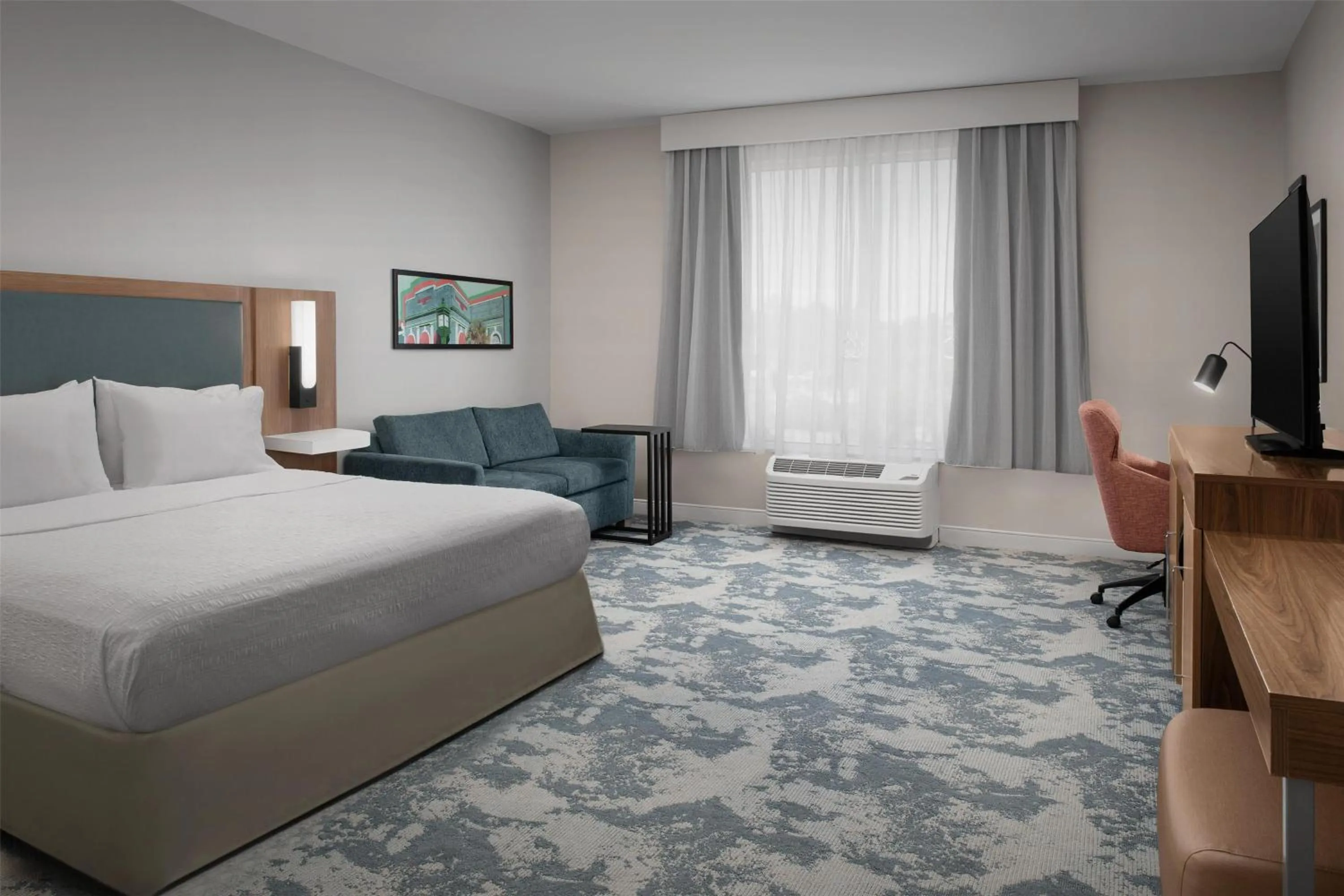 Living room, Bed in Hampton Inn & Suites Walterboro