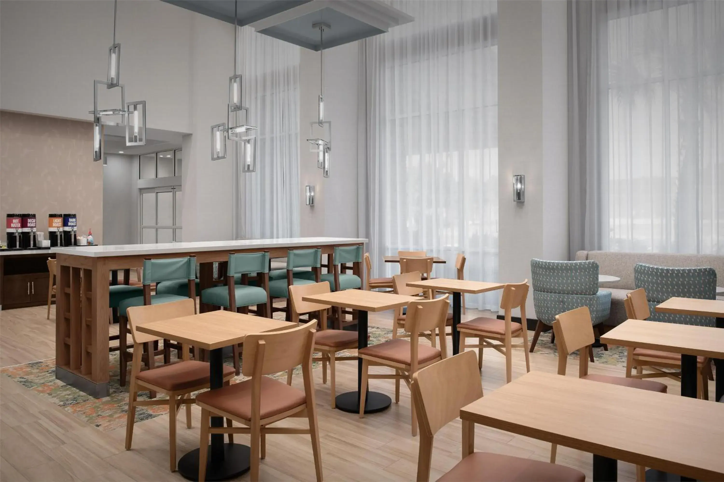 Breakfast in Hampton Inn & Suites Walterboro Breakfast in Hampton Inn & Suites Walterboro