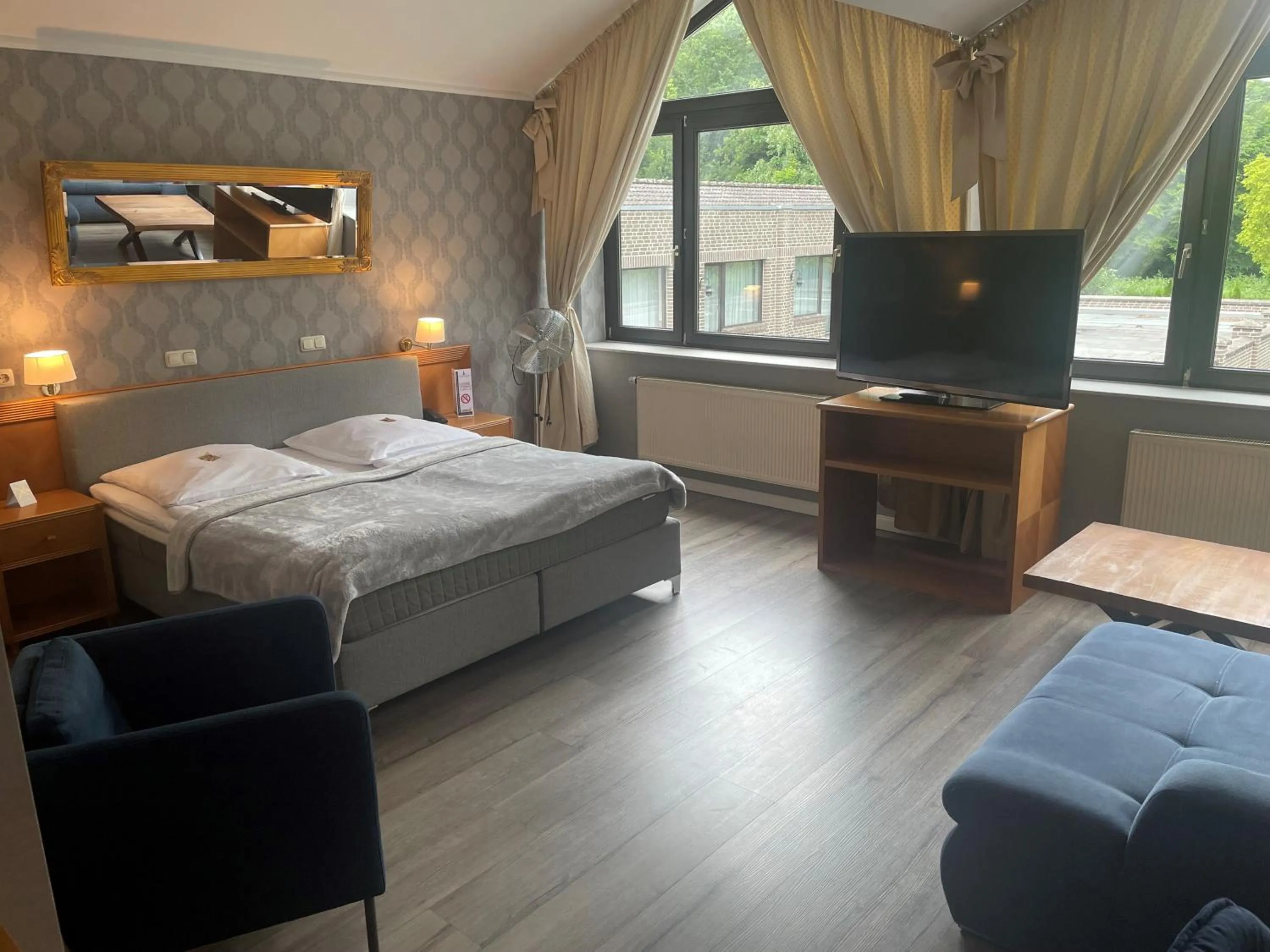 Bed in Burg Wegberg Hotel & Eventlocation