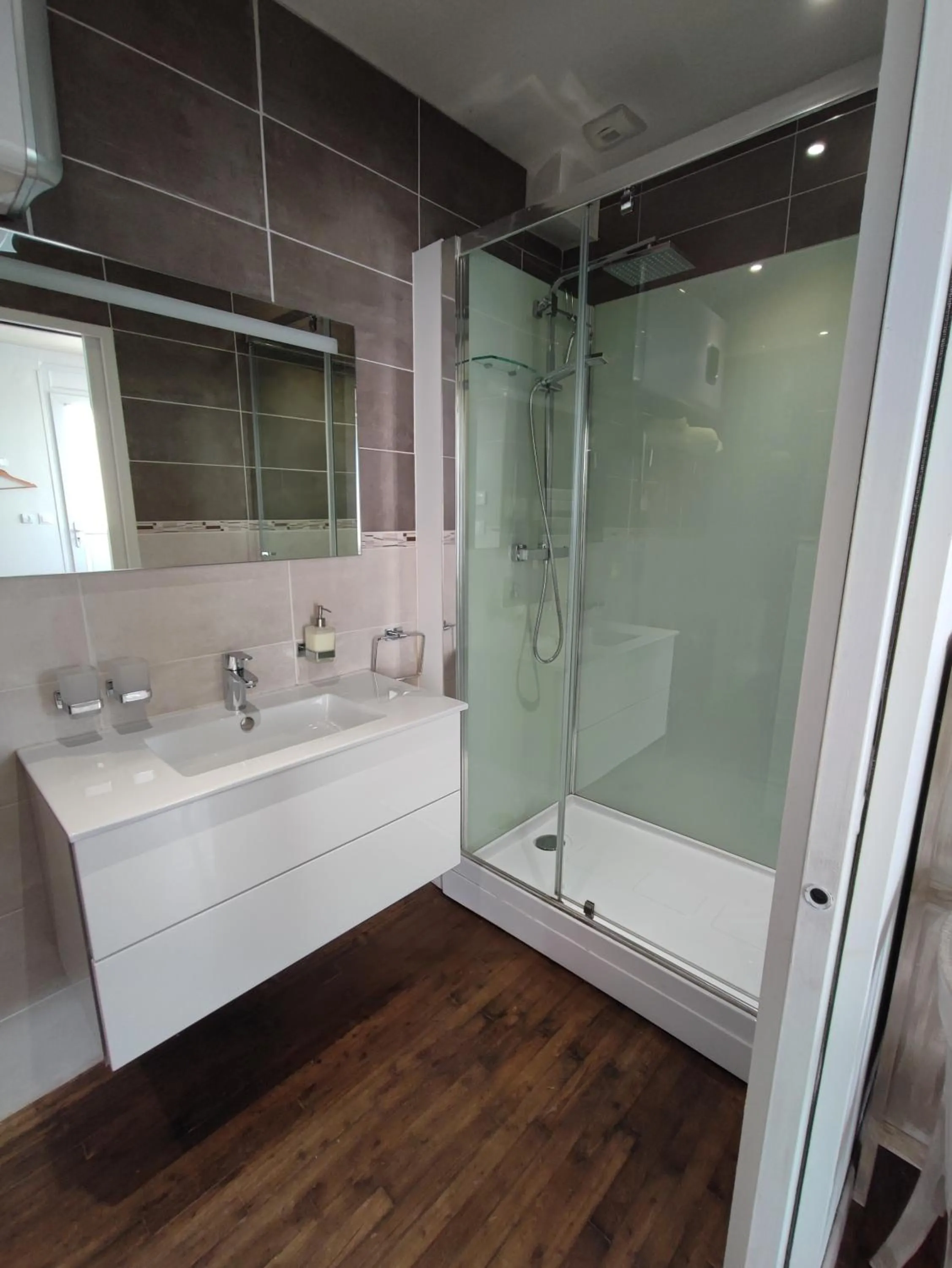 Bathroom in Ty Beg ar Grapenn