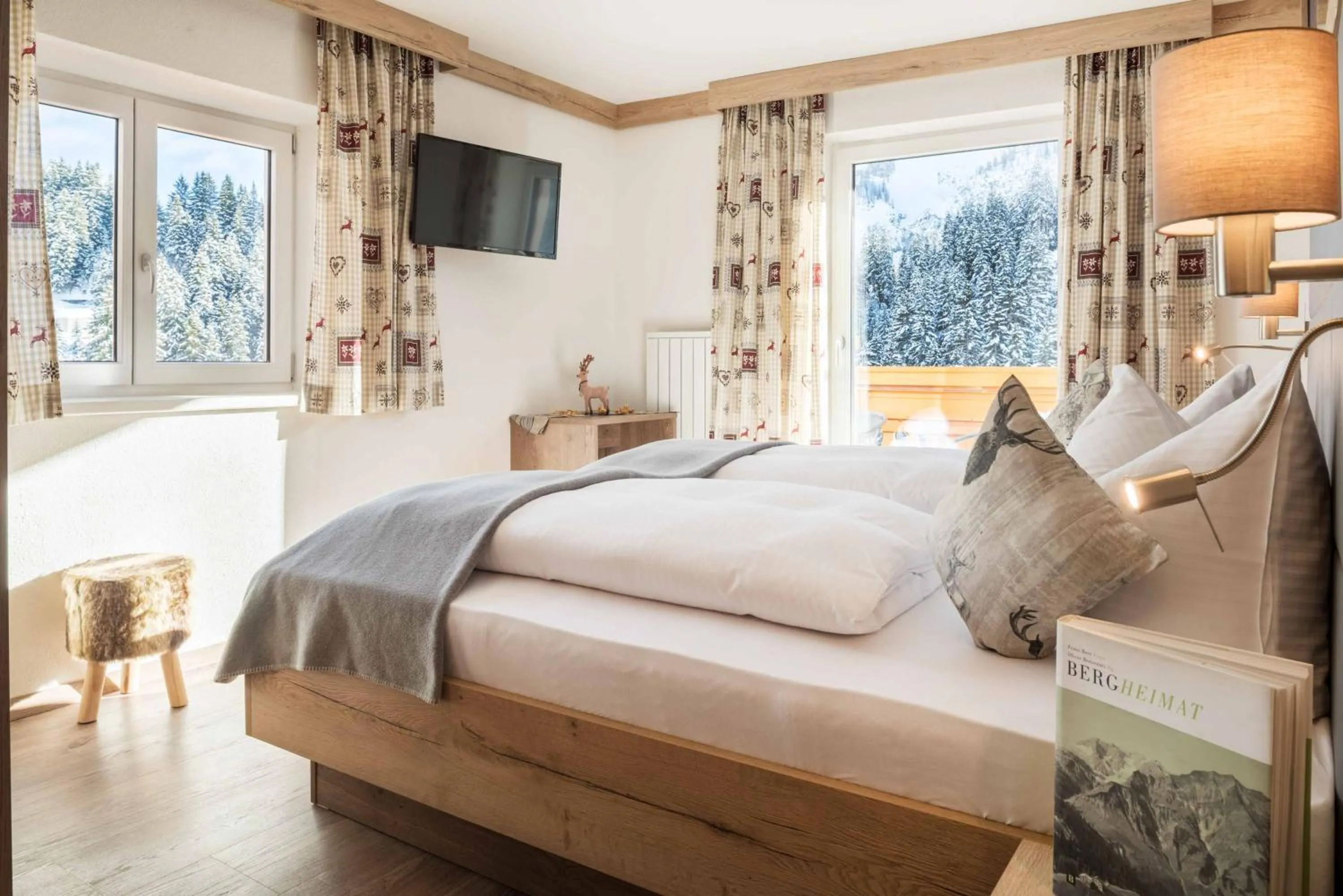 Bedroom, Bed in Bergspitz Luxury Appartement